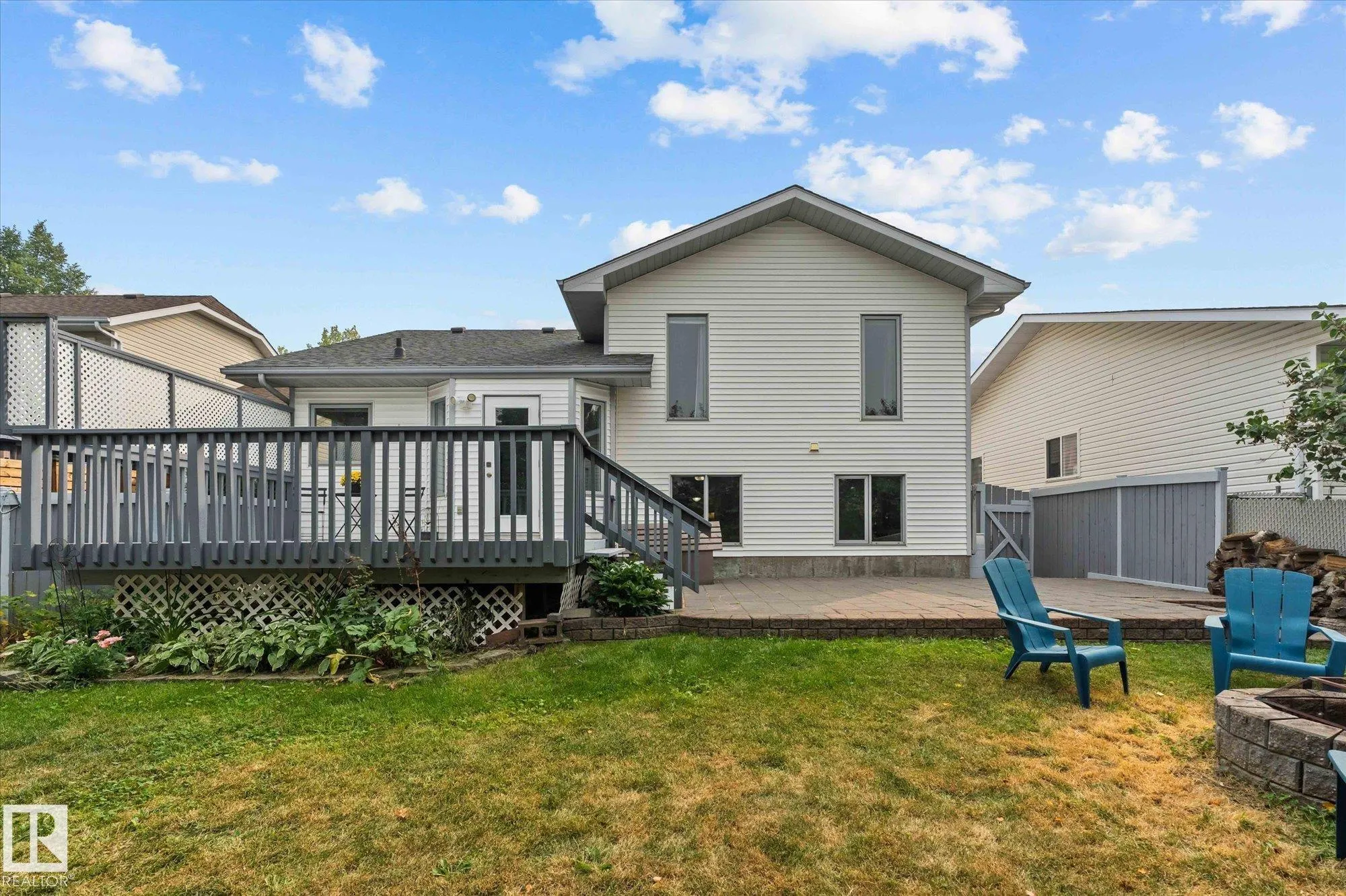 79 WOODSIDE Crescent