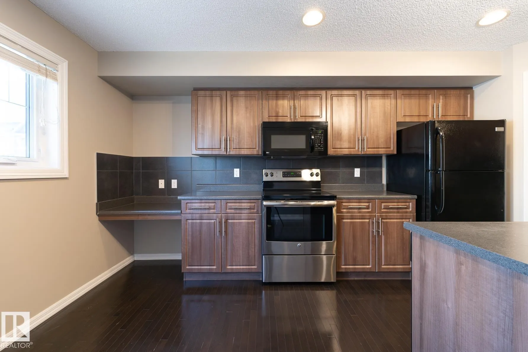 655 TAMARACK Road