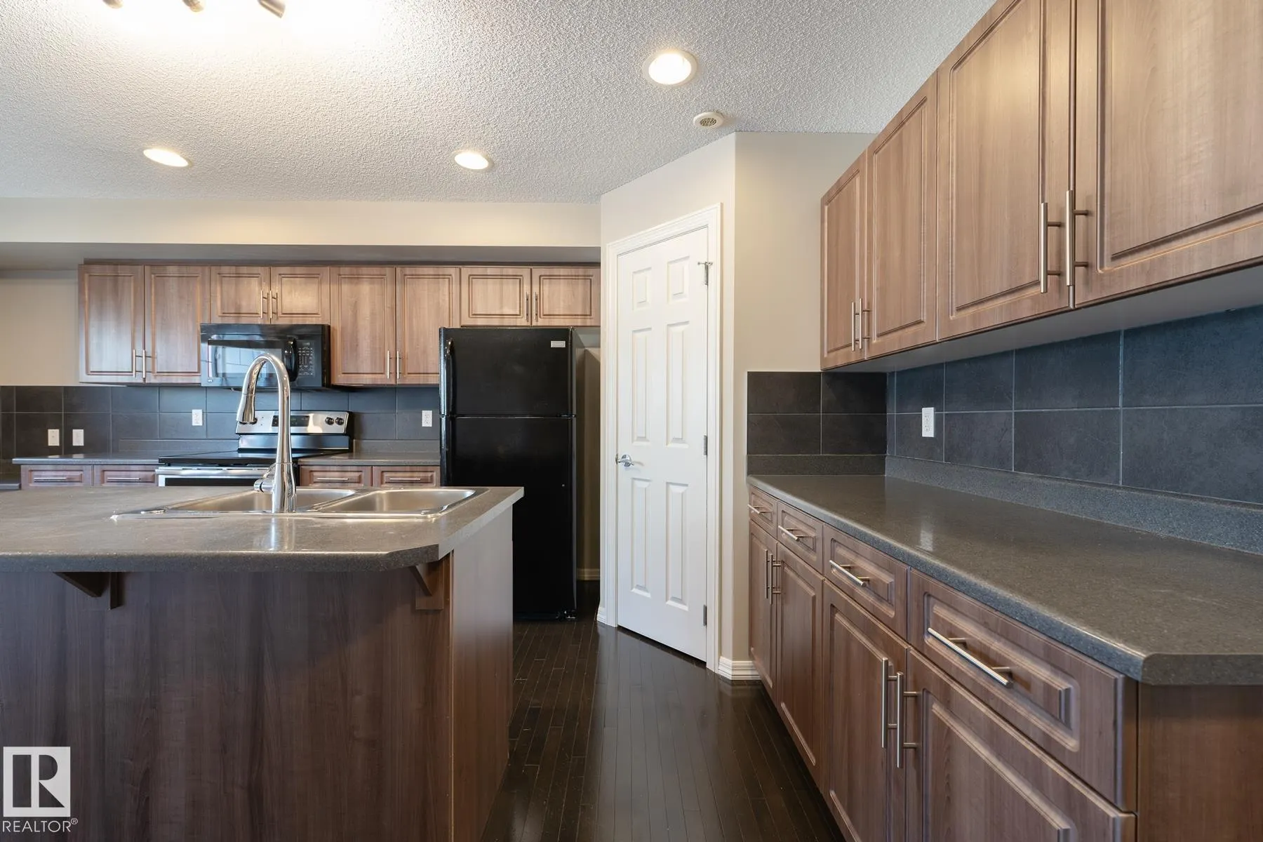 655 TAMARACK Road