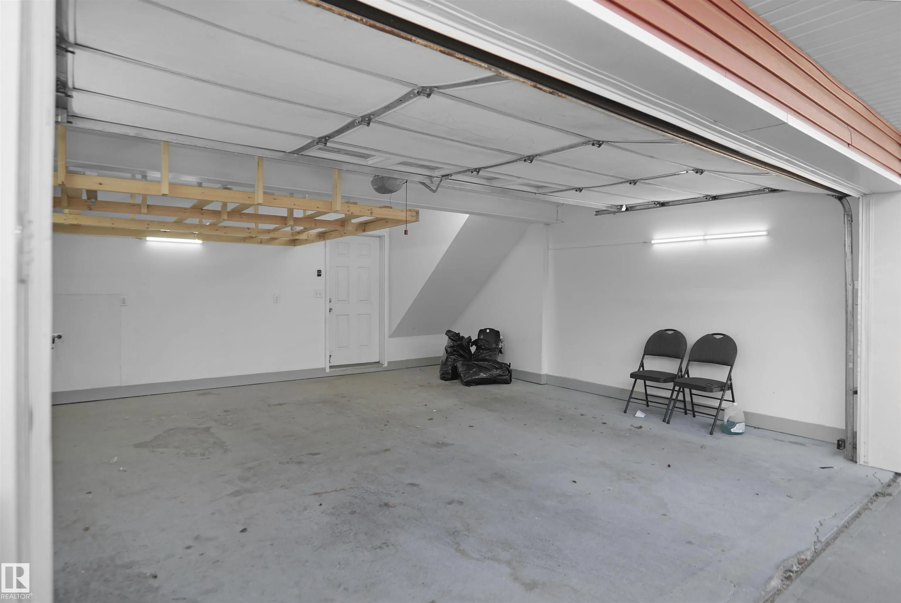 655 TAMARACK Road