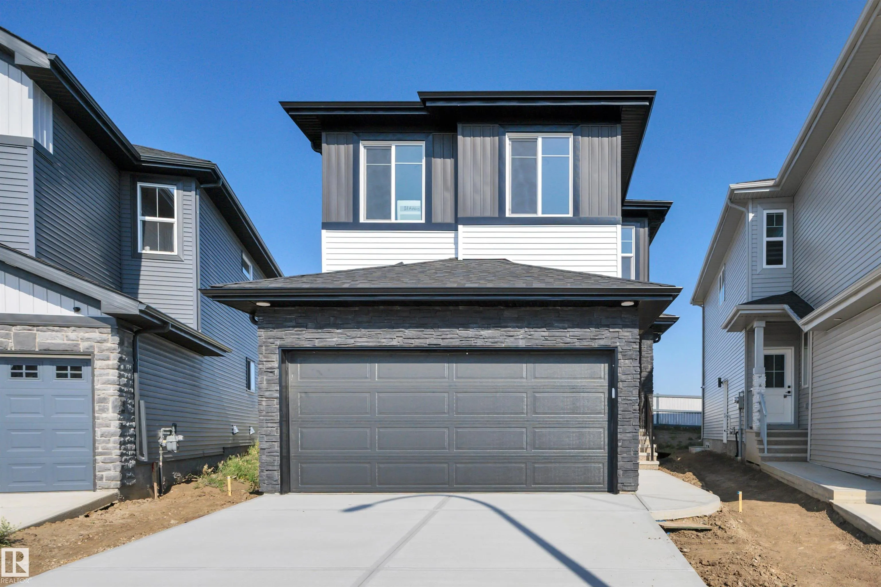 51 ASHBURY Crescent