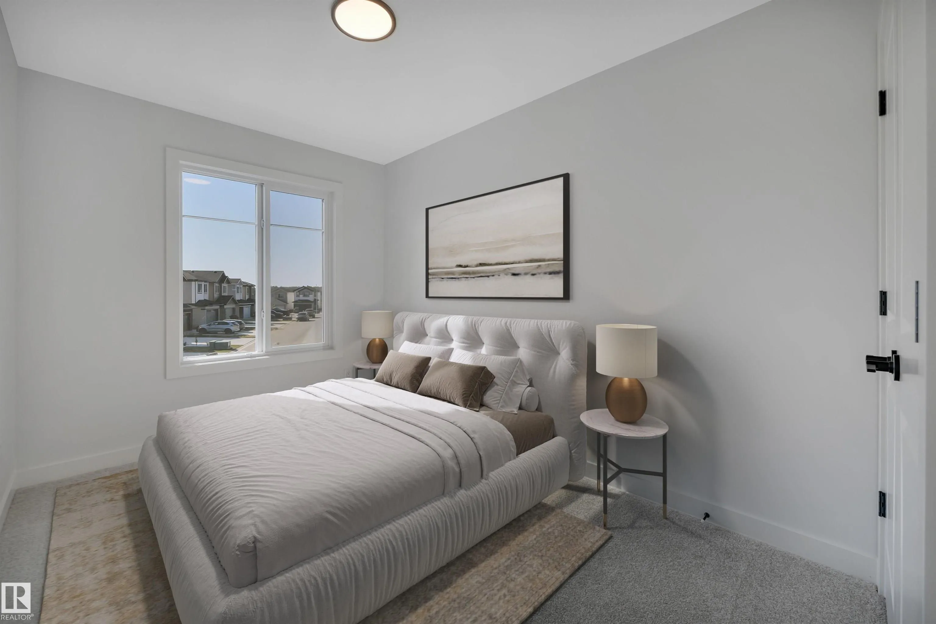 51 ASHBURY Crescent