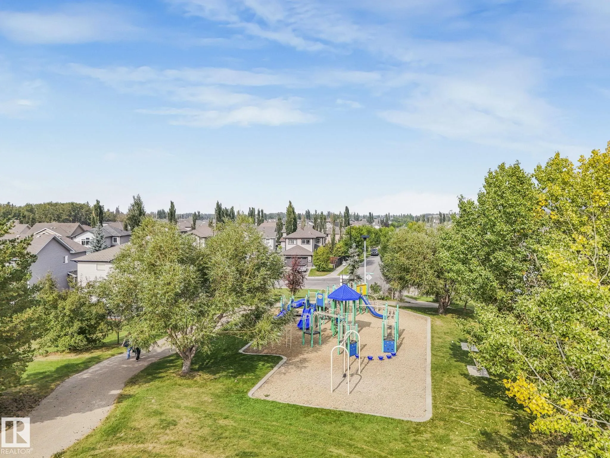 1228 WESTERRA Crescent
