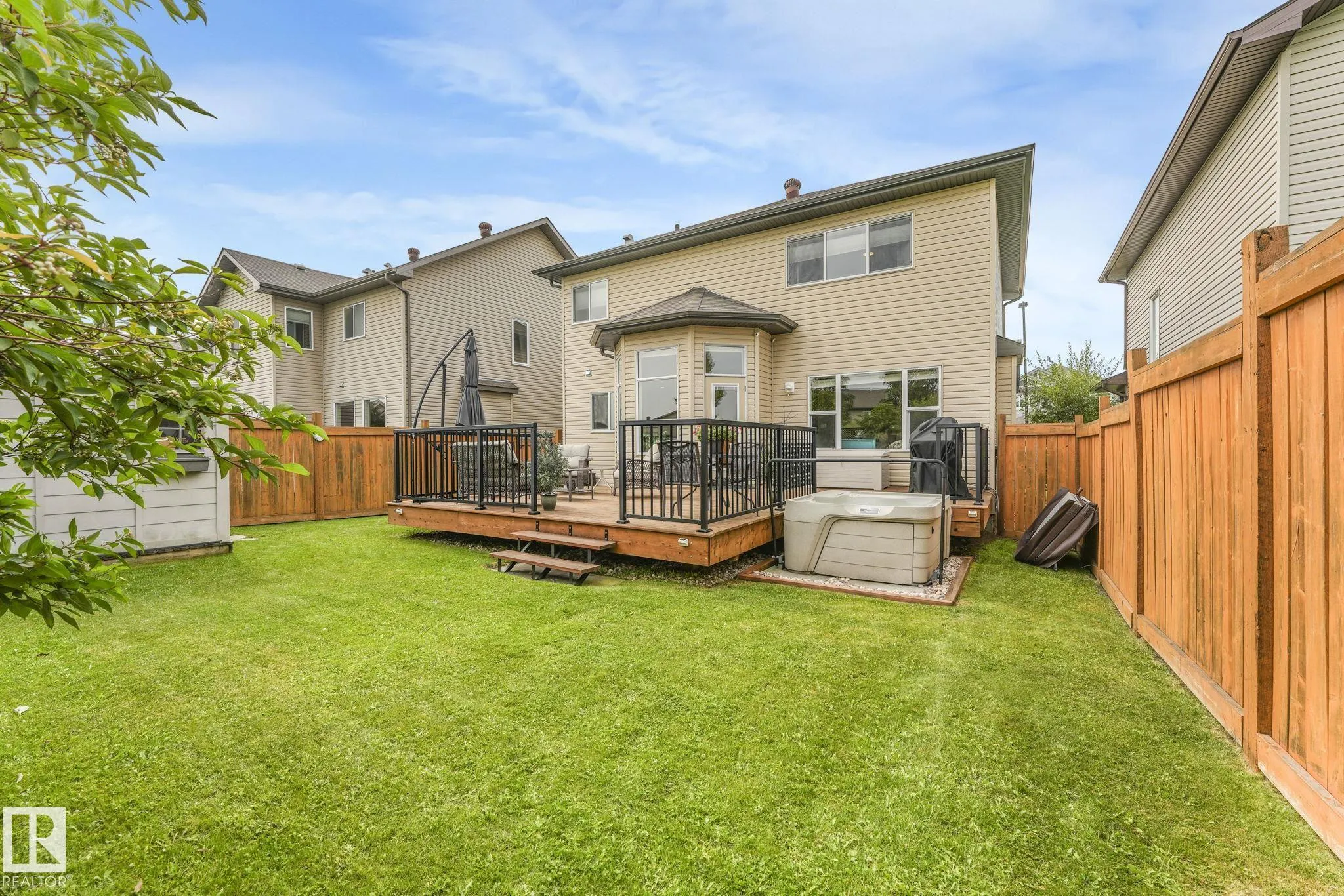 1228 WESTERRA Crescent