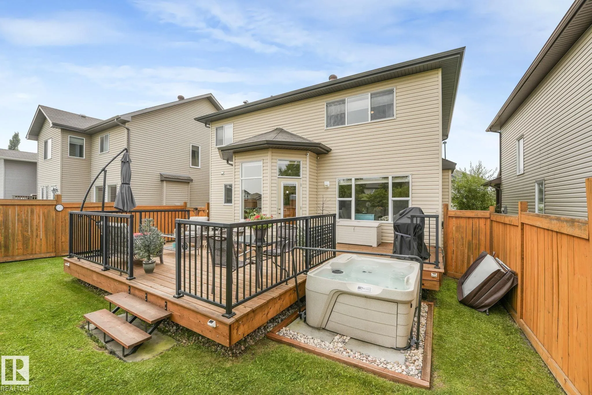 1228 WESTERRA Crescent