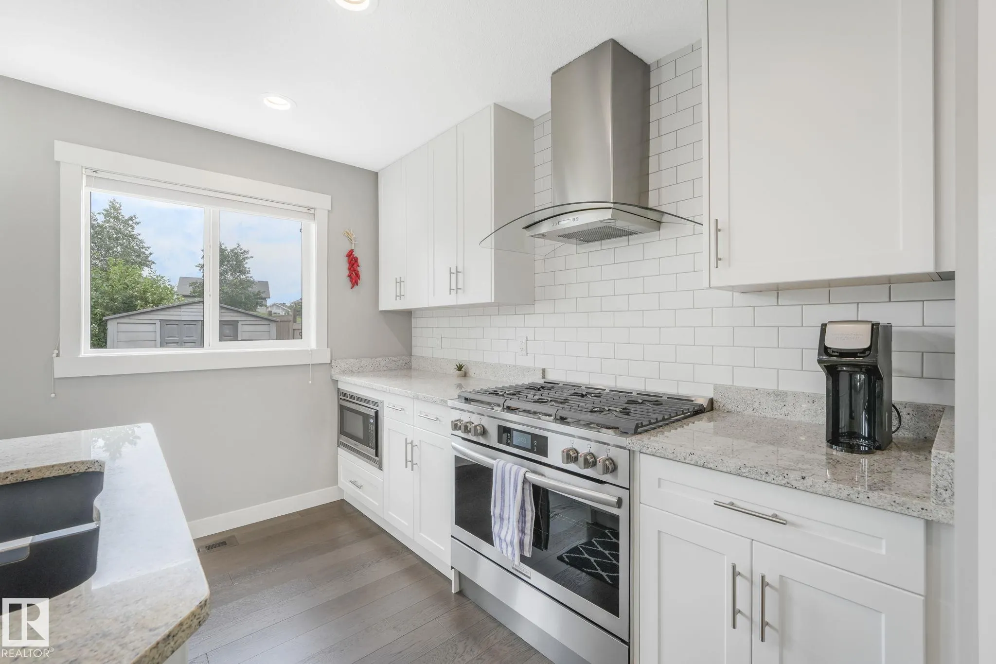 1228 WESTERRA Crescent