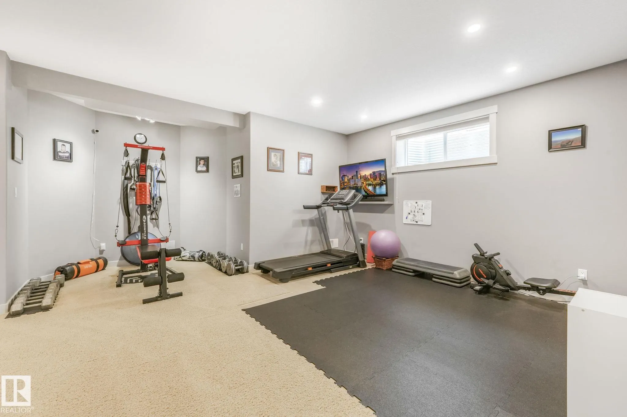 1228 WESTERRA Crescent