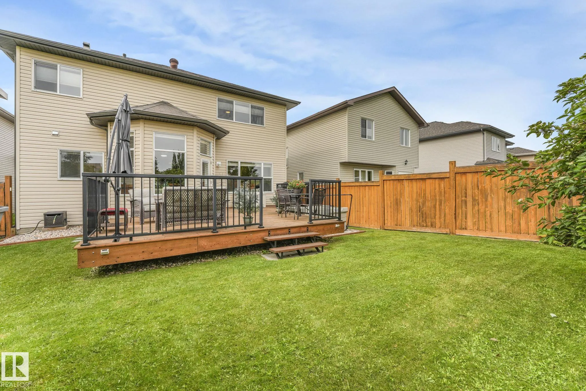 1228 WESTERRA Crescent