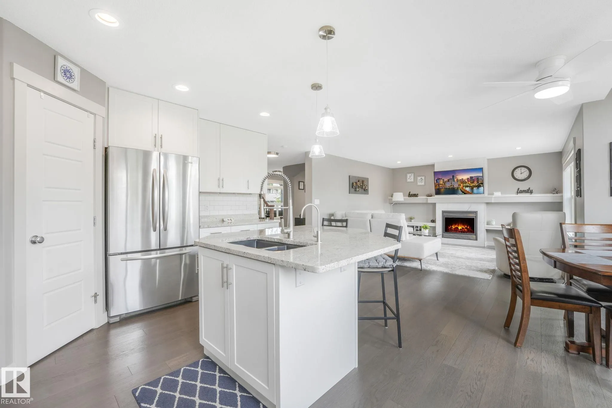 1228 WESTERRA Crescent
