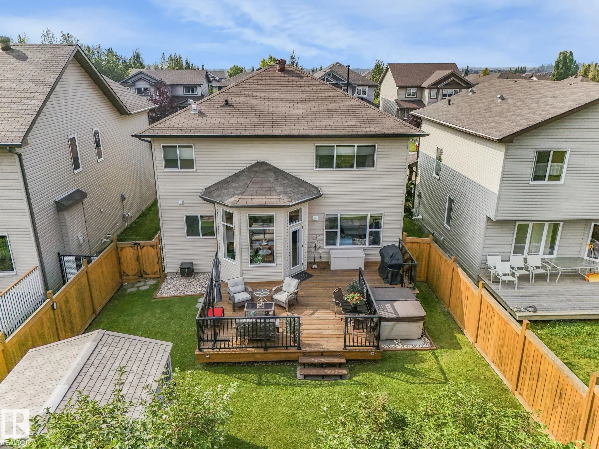 1228 WESTERRA Crescent