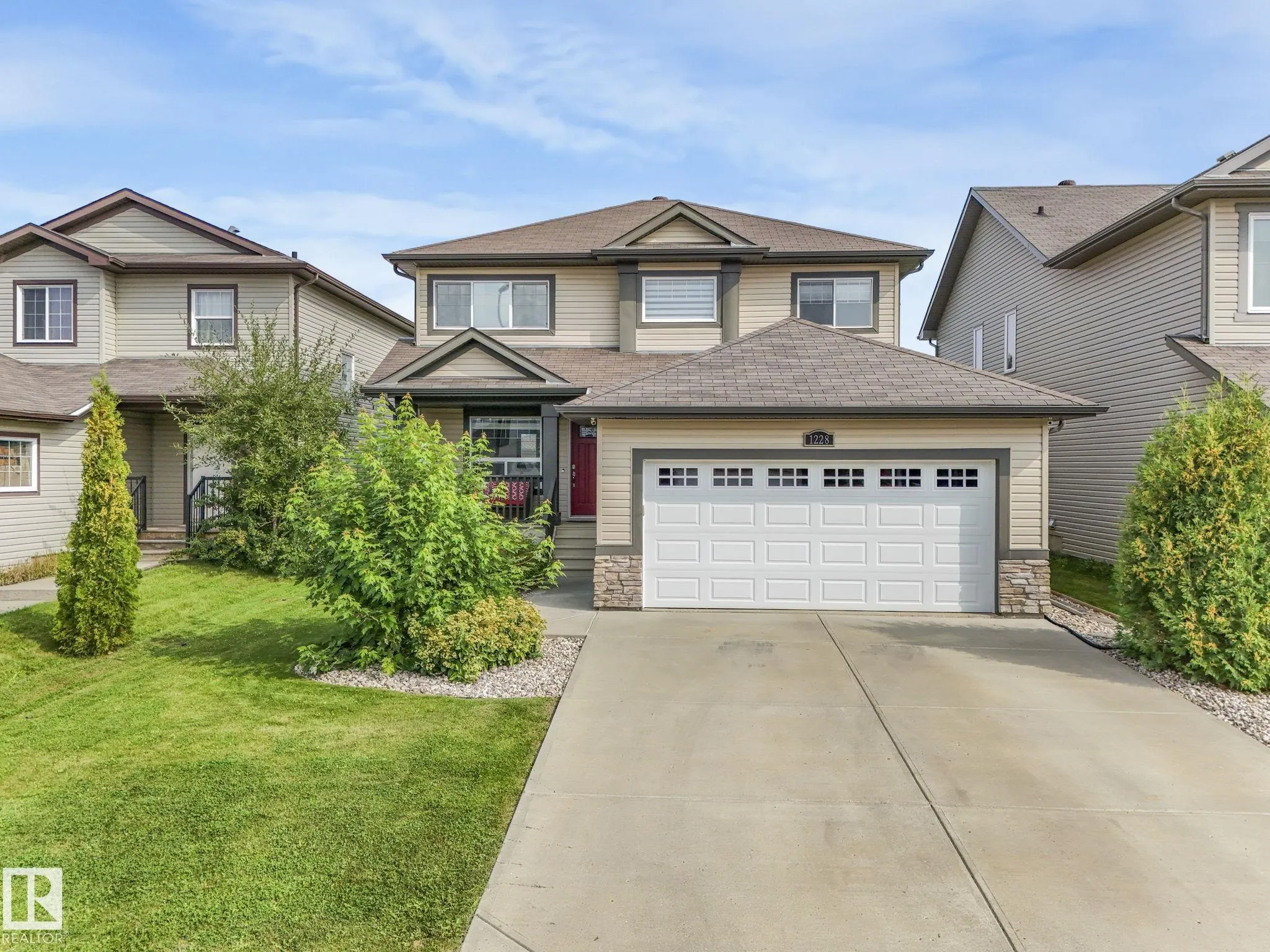 1228 WESTERRA Crescent