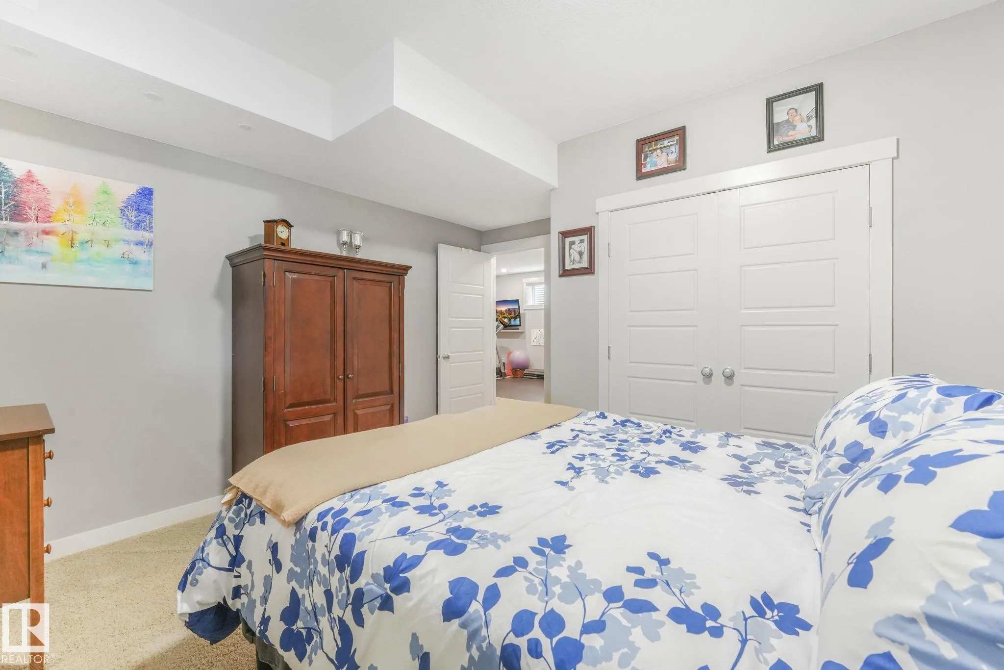 1228 WESTERRA Crescent