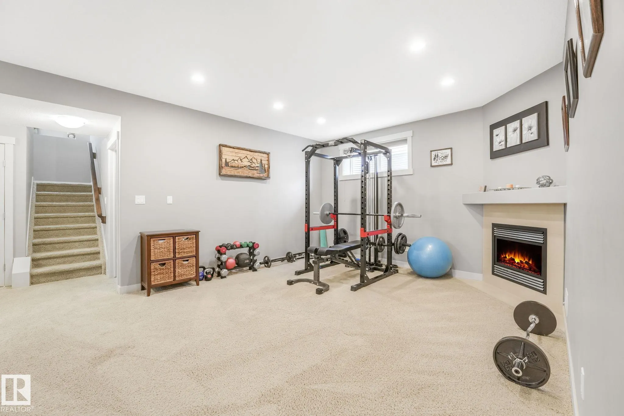 1228 WESTERRA Crescent