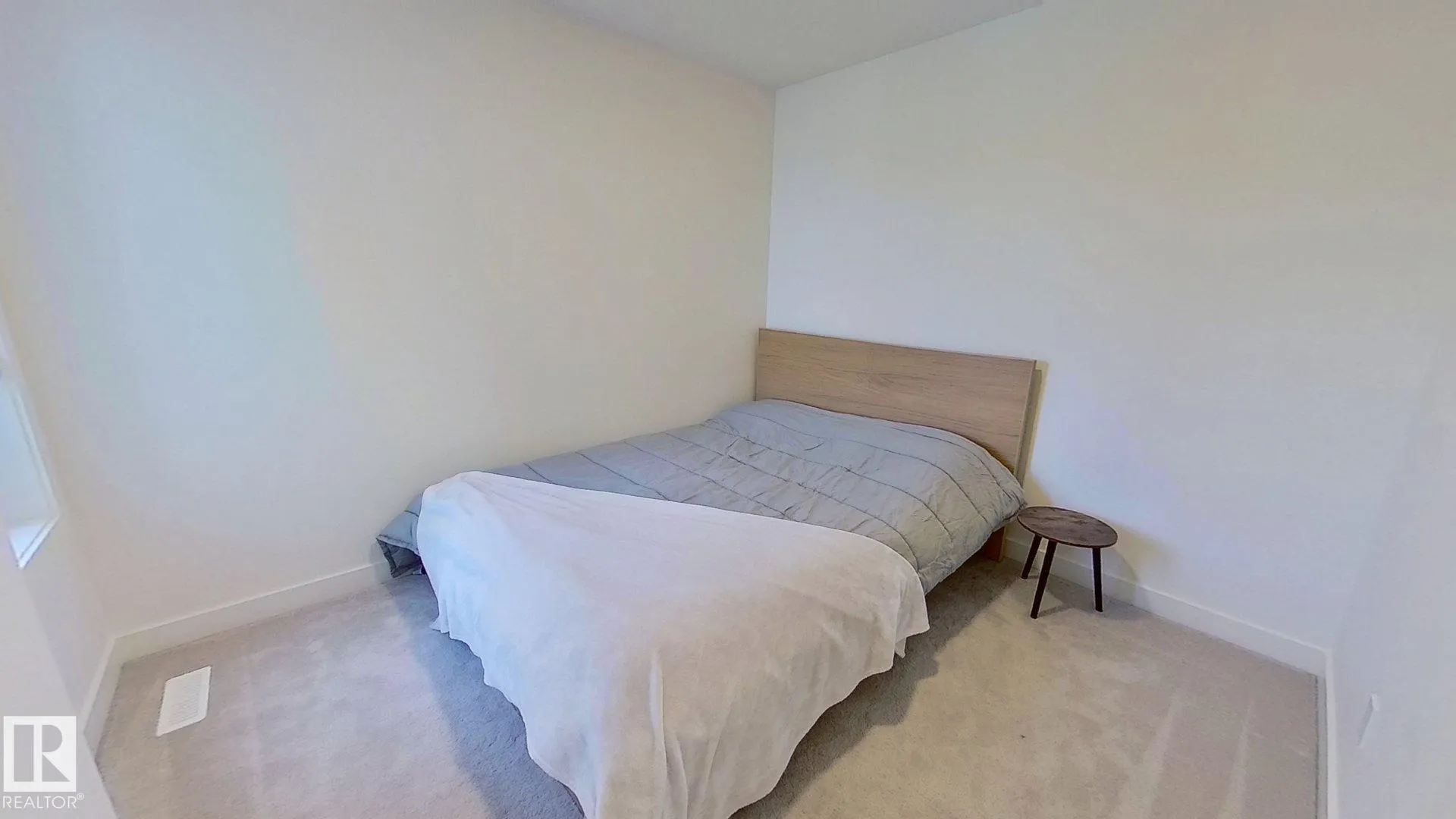 9238 PEAR Drive