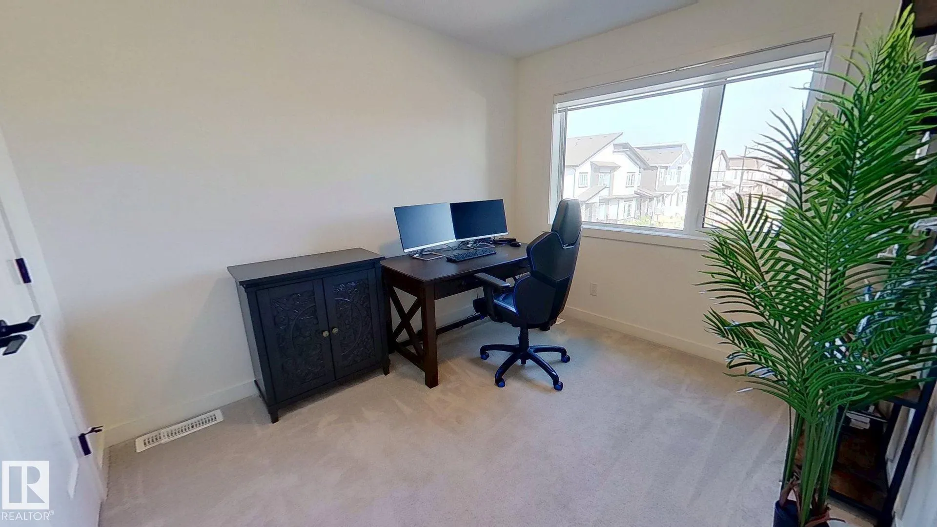 9238 PEAR Drive