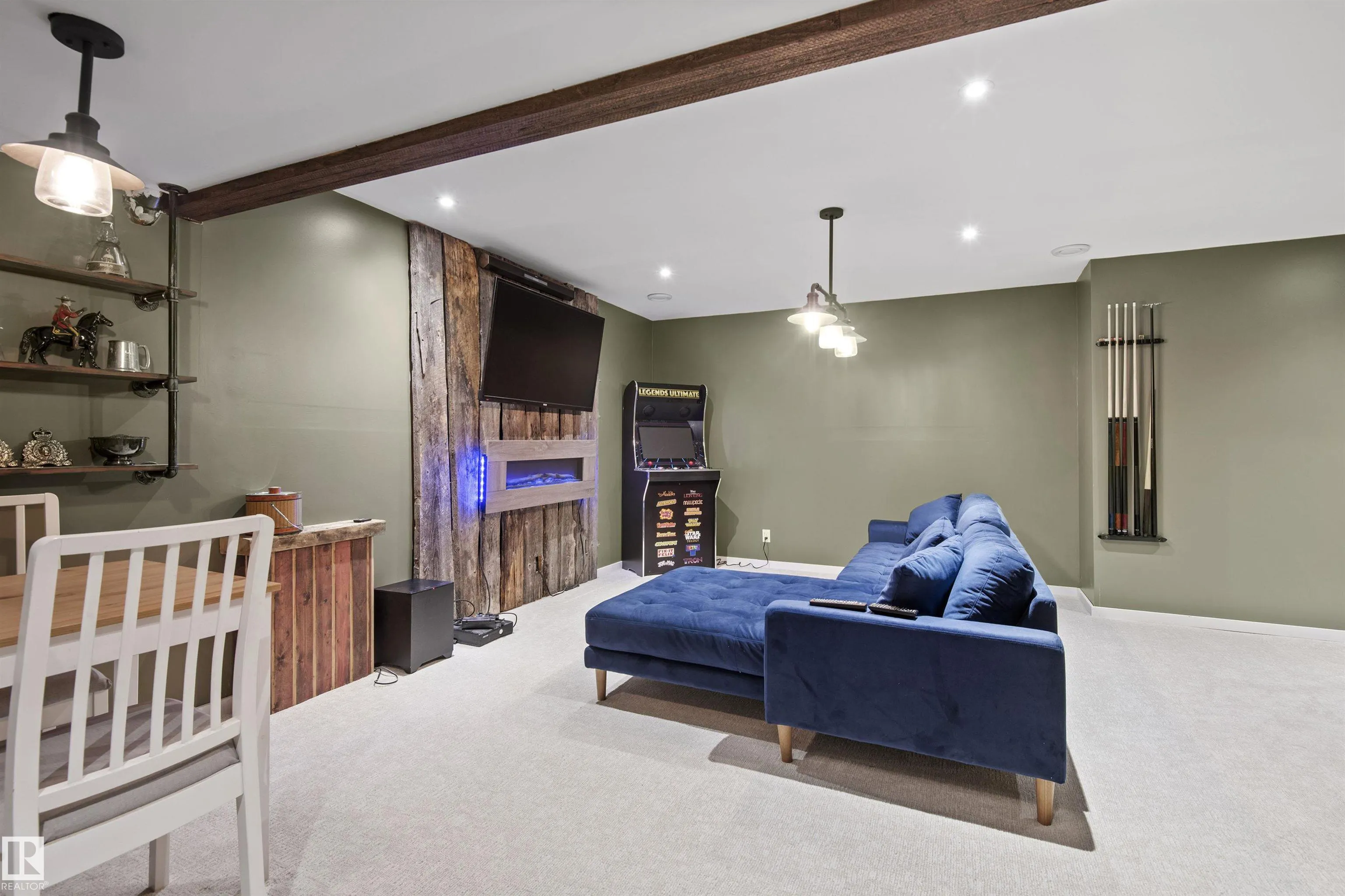 634 CHAPPELLE Drive