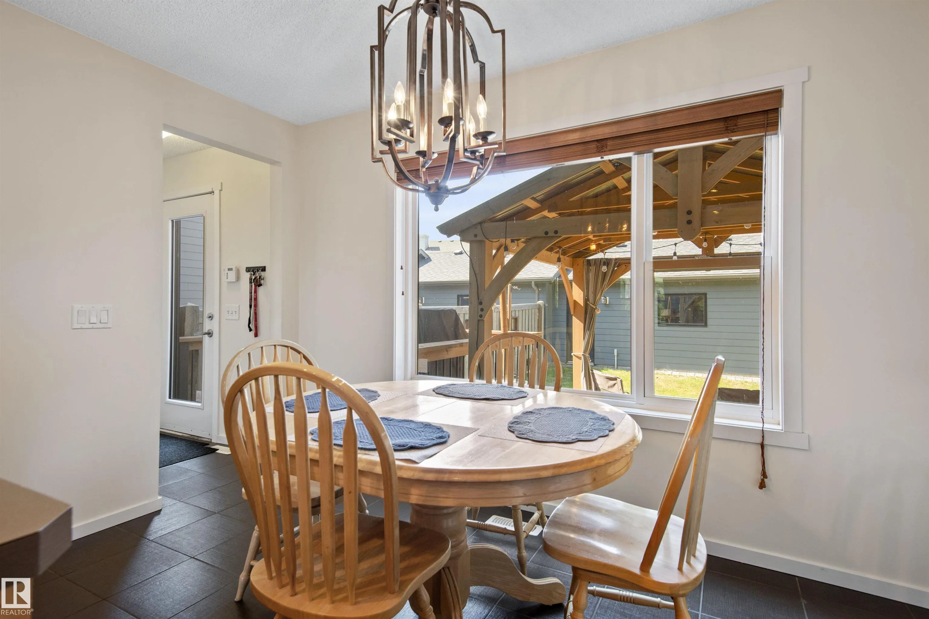 634 CHAPPELLE Drive