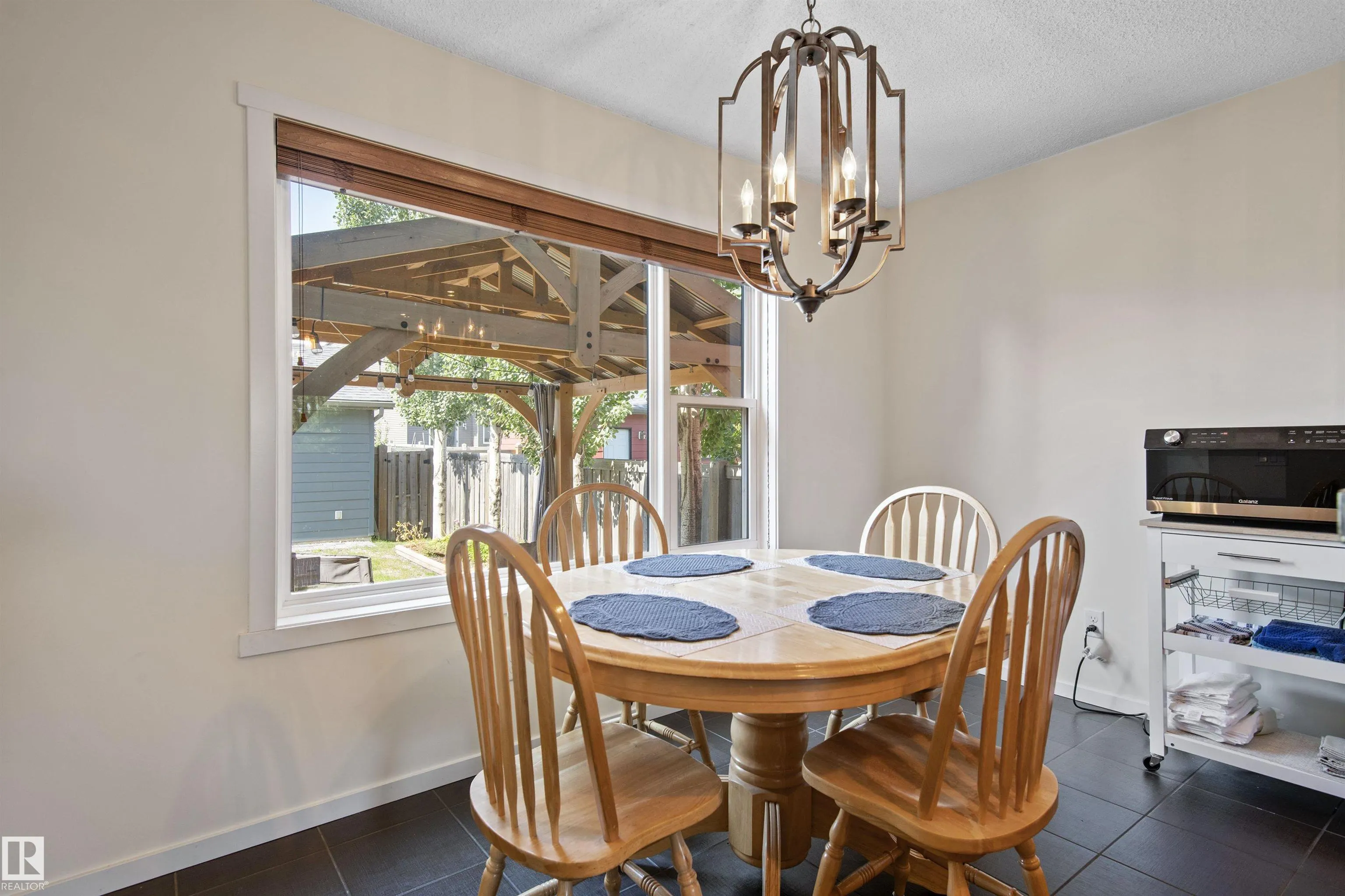 634 CHAPPELLE Drive