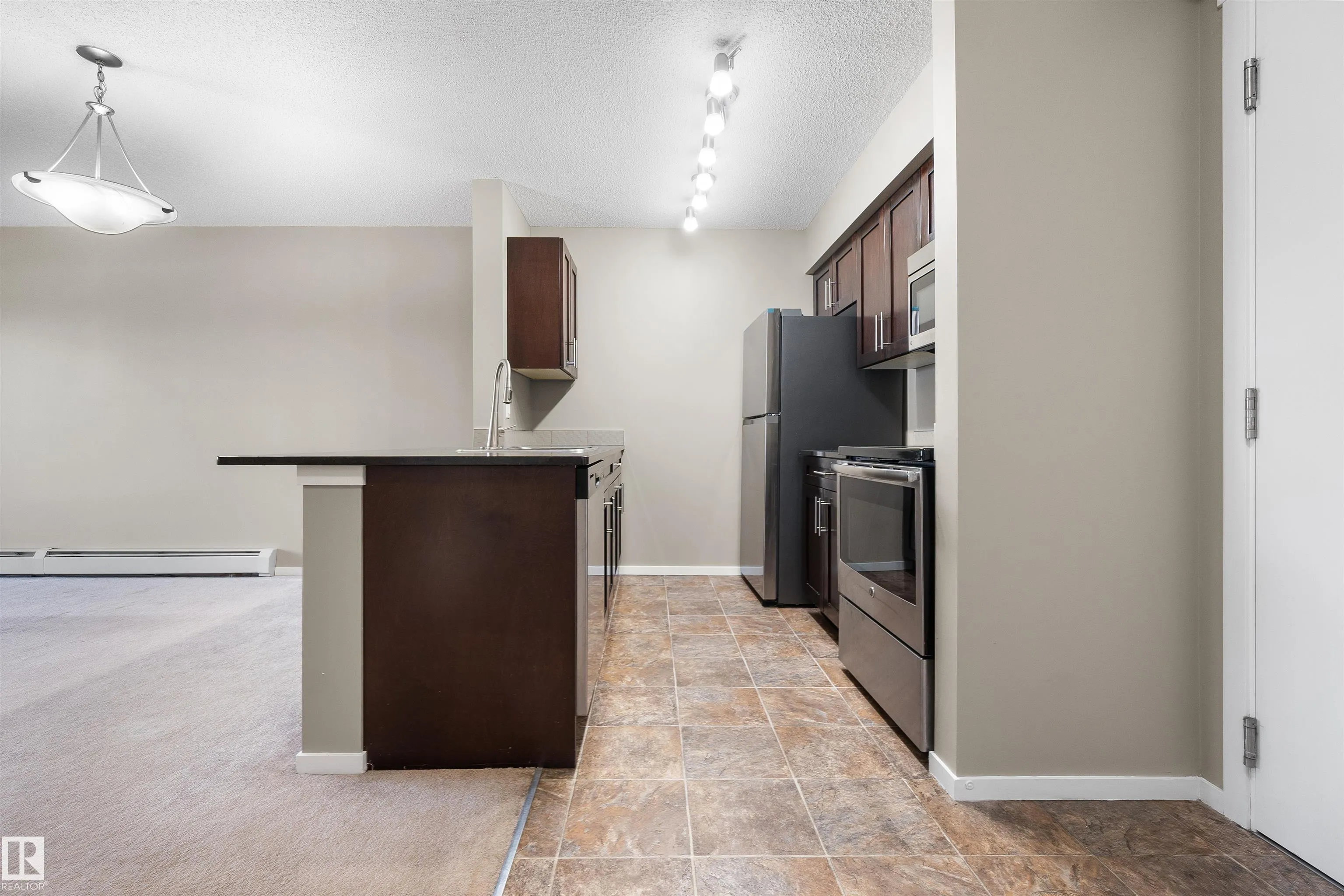 3207 James Mowatt Trail
