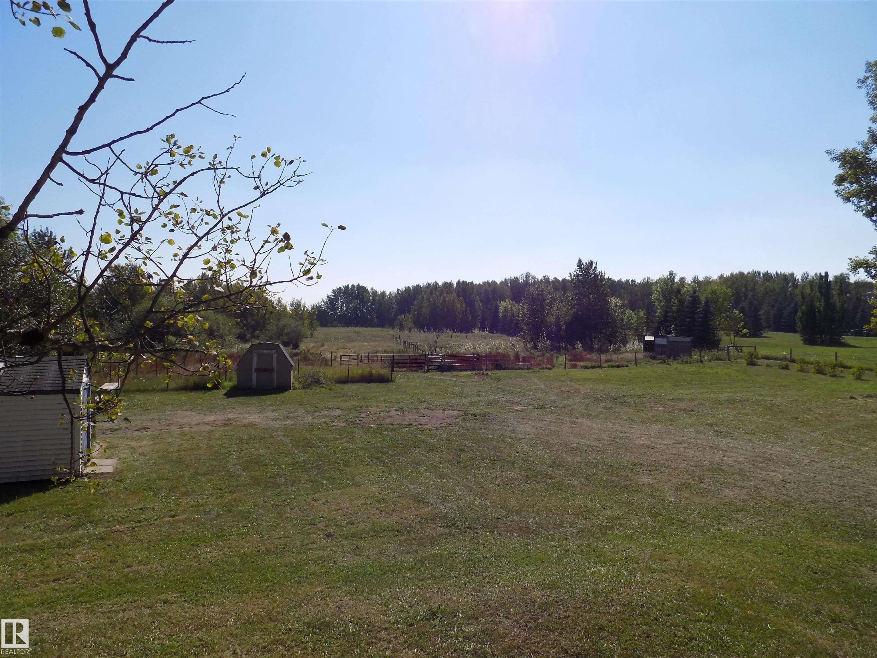 43, 464079 RGE RD 244