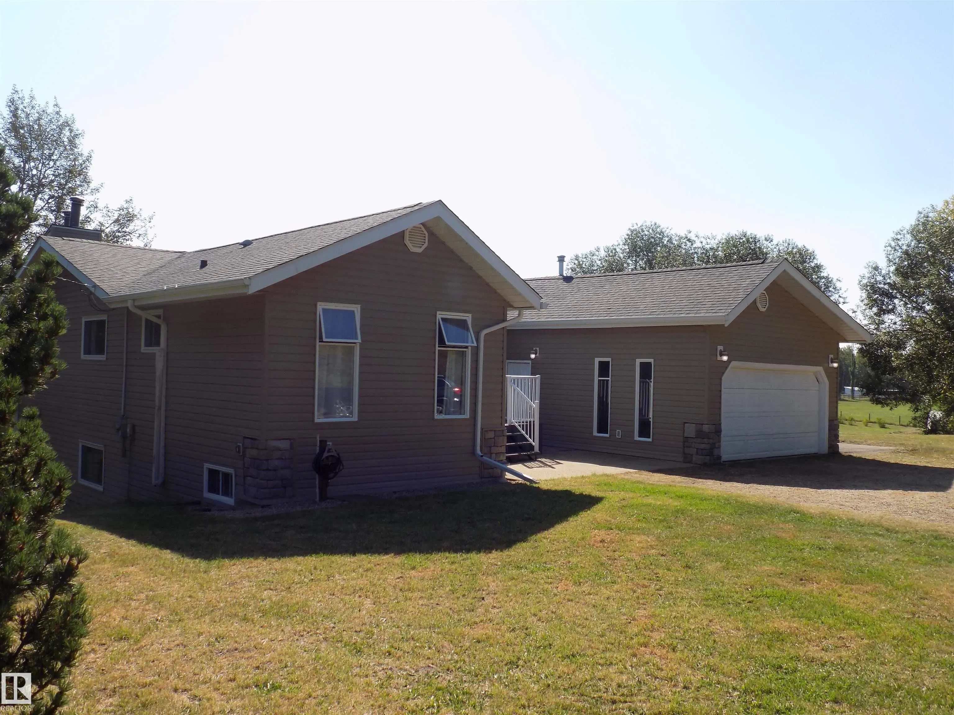 43, 464079 RGE RD 244
