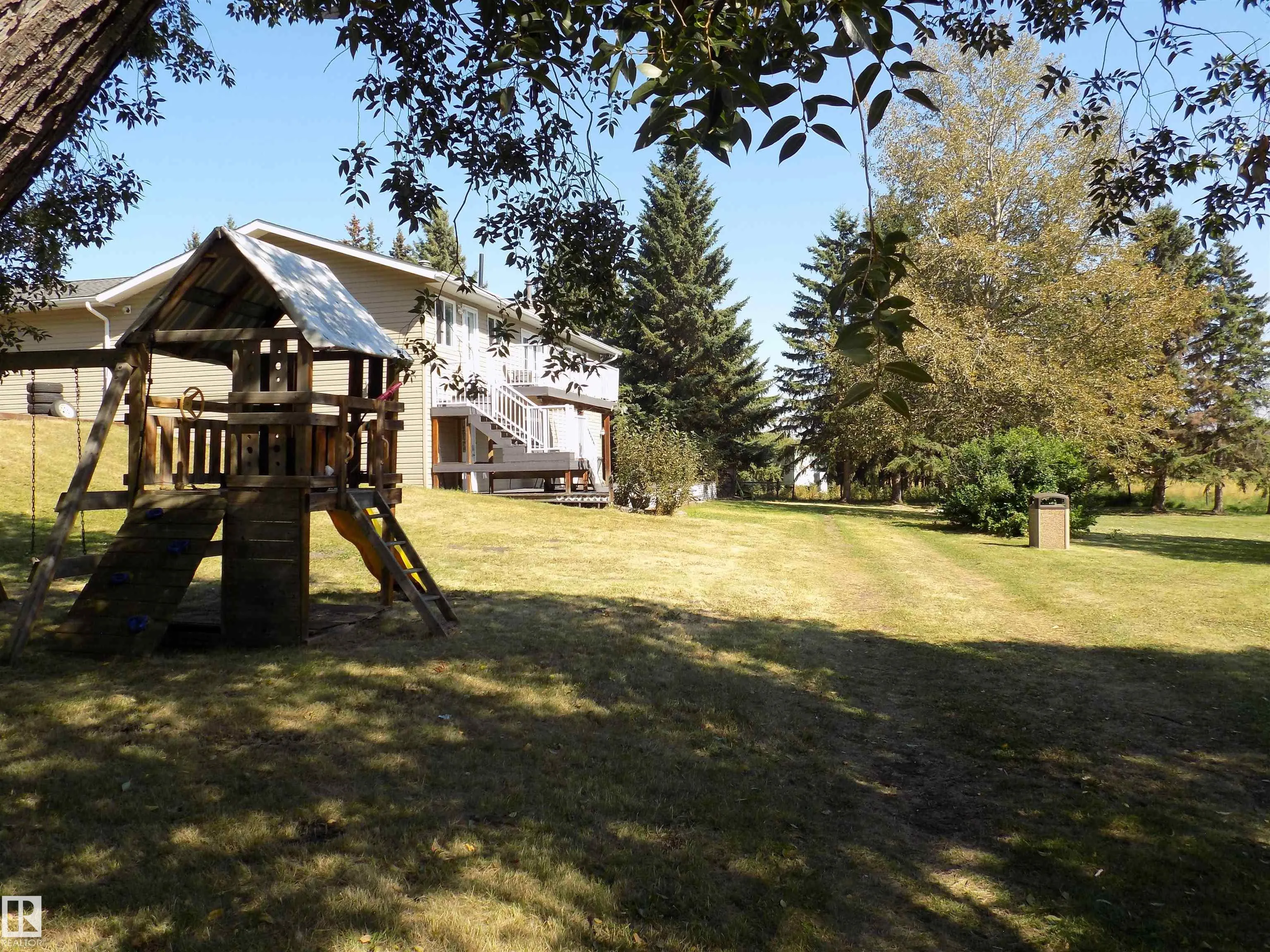 43, 464079 RGE RD 244