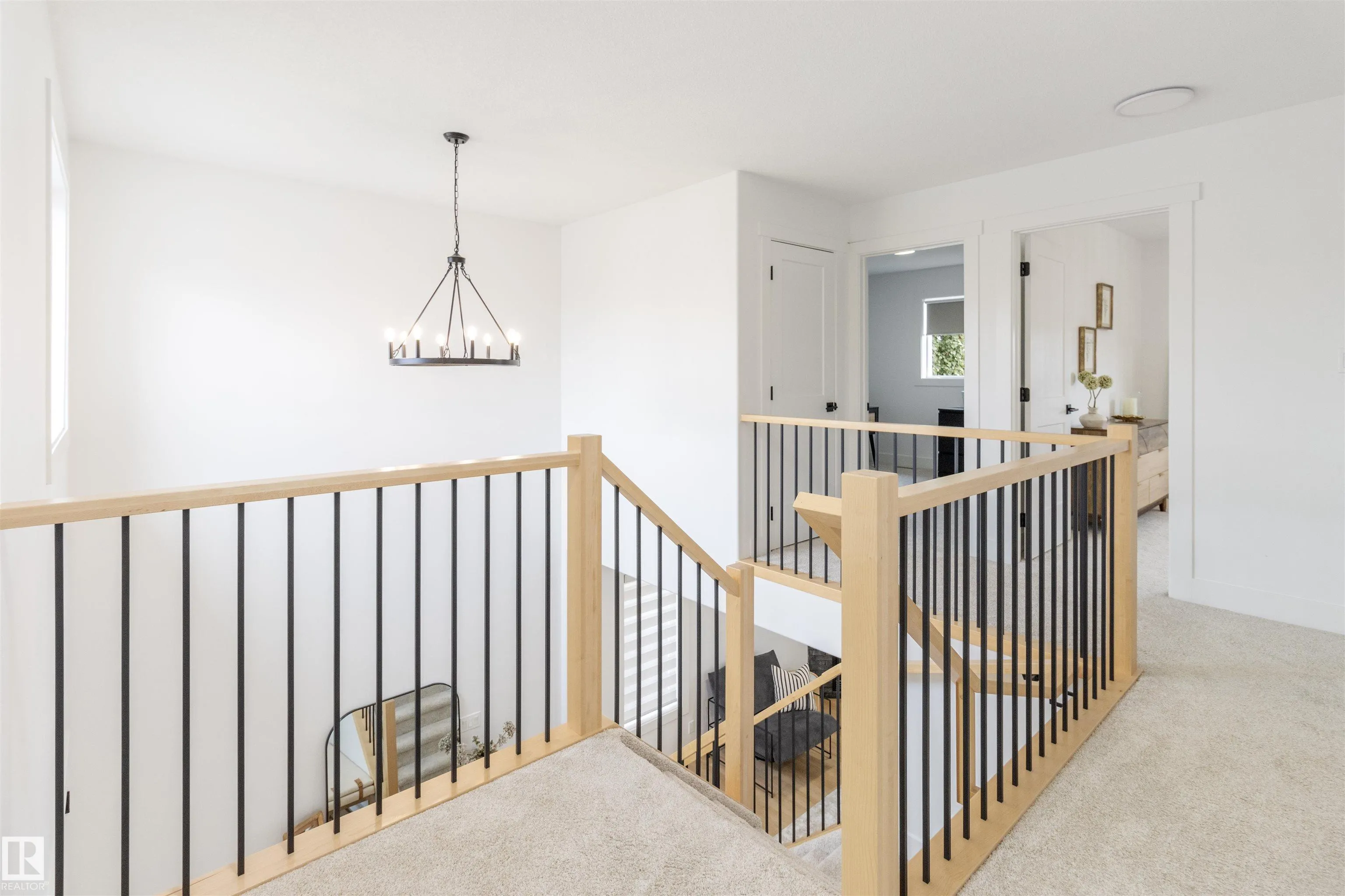 1063 FOXWOOD Crescent