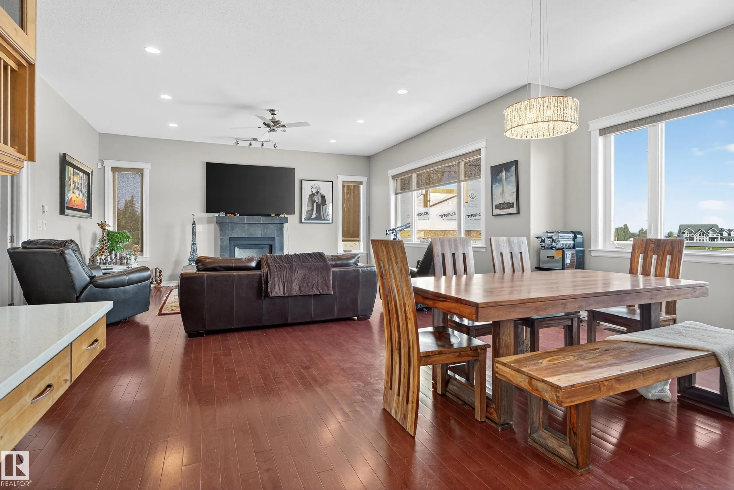 32 Sunset Harbour