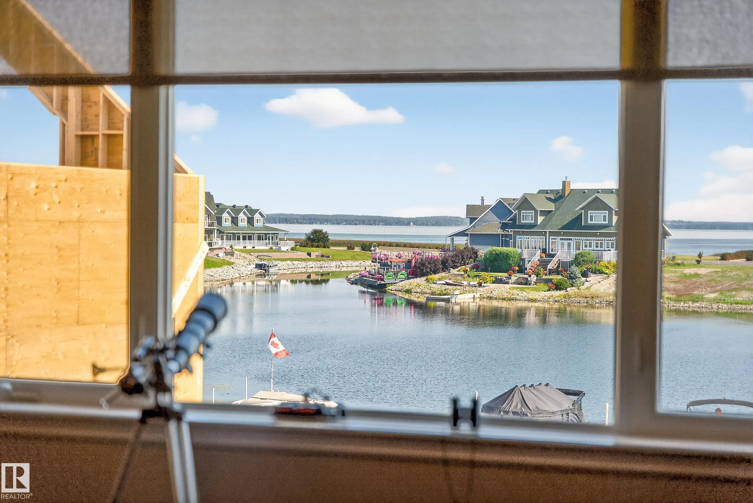 32 Sunset Harbour