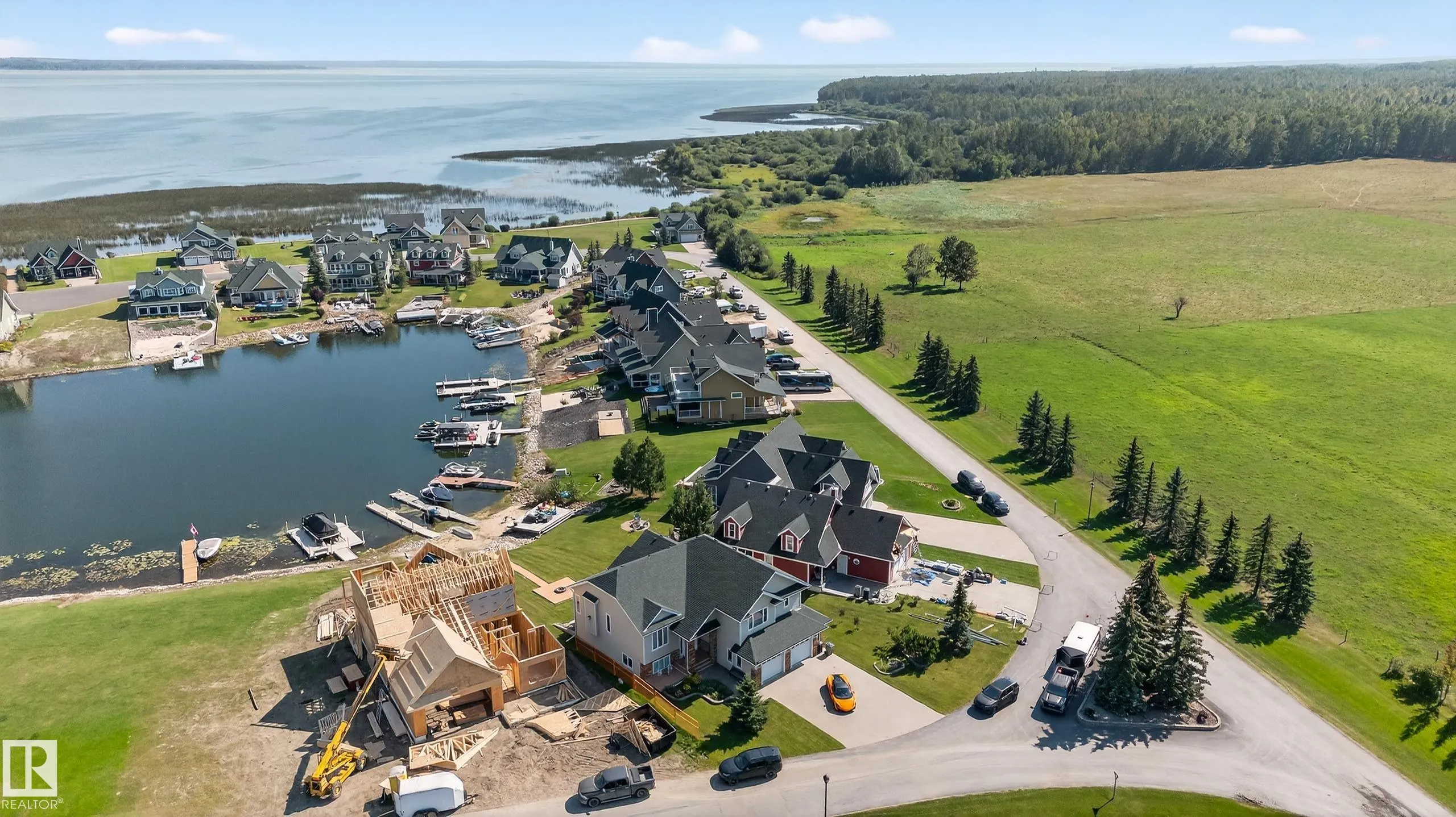 32 Sunset Harbour