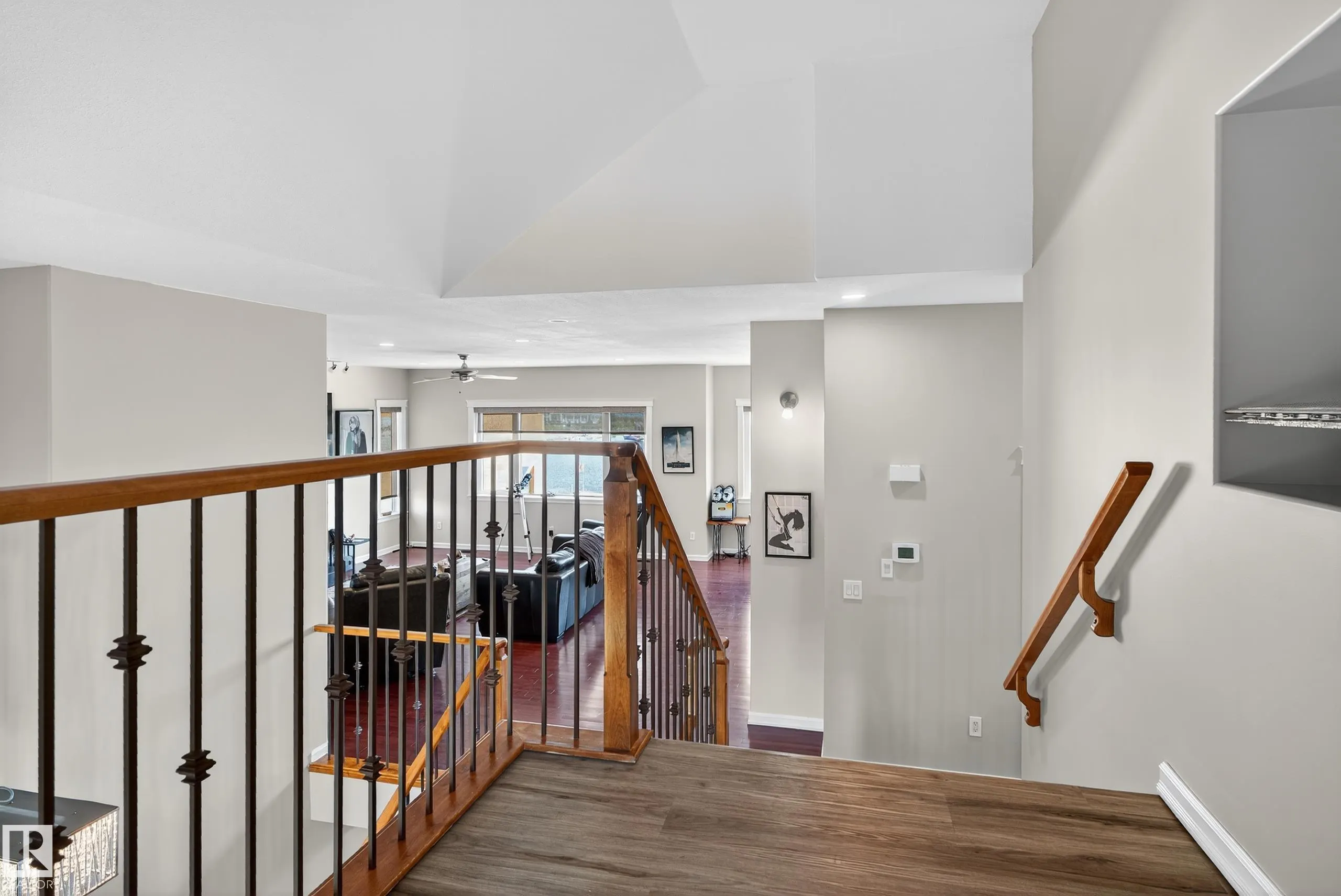 32 Sunset Harbour