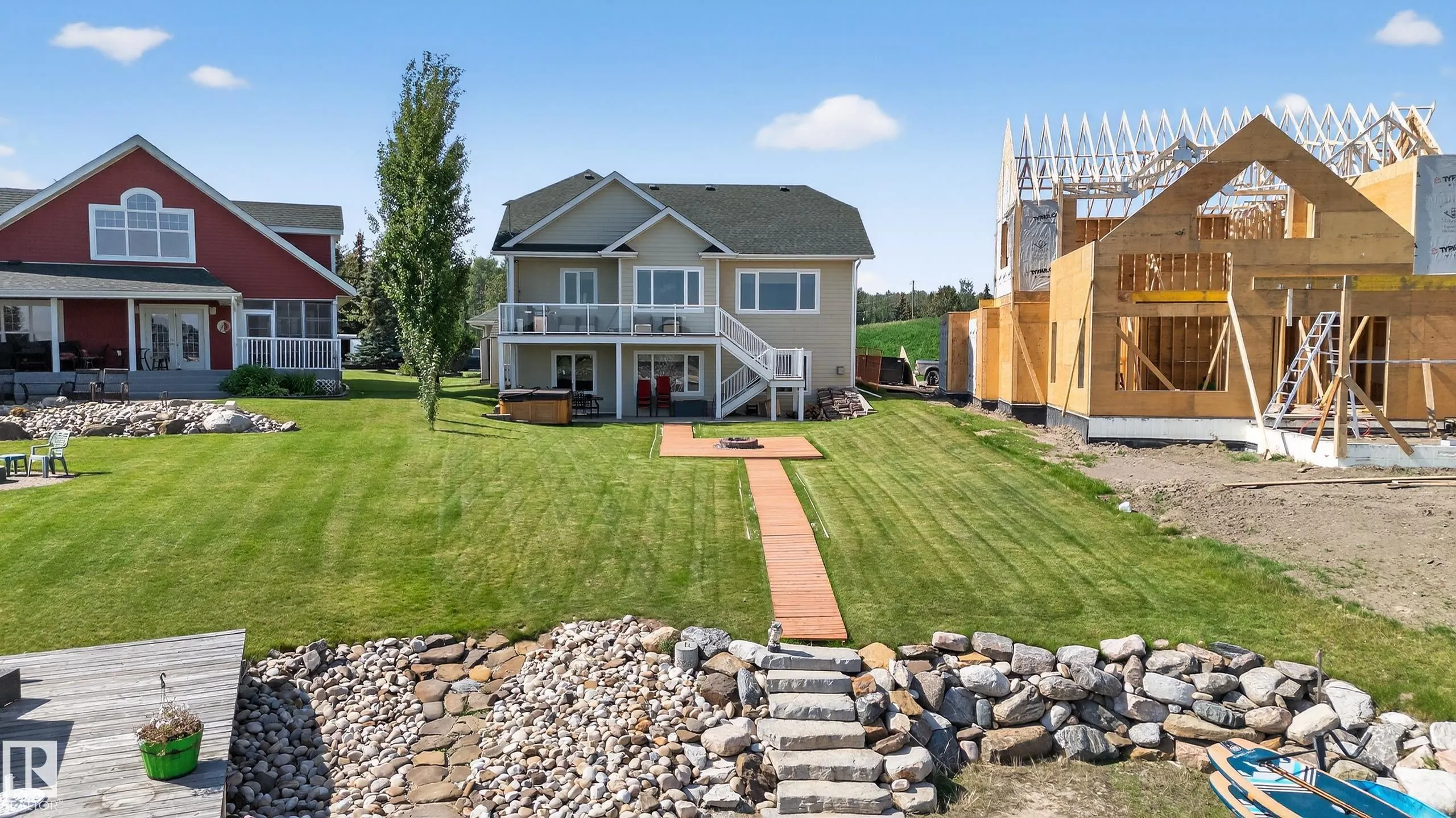 32 Sunset Harbour