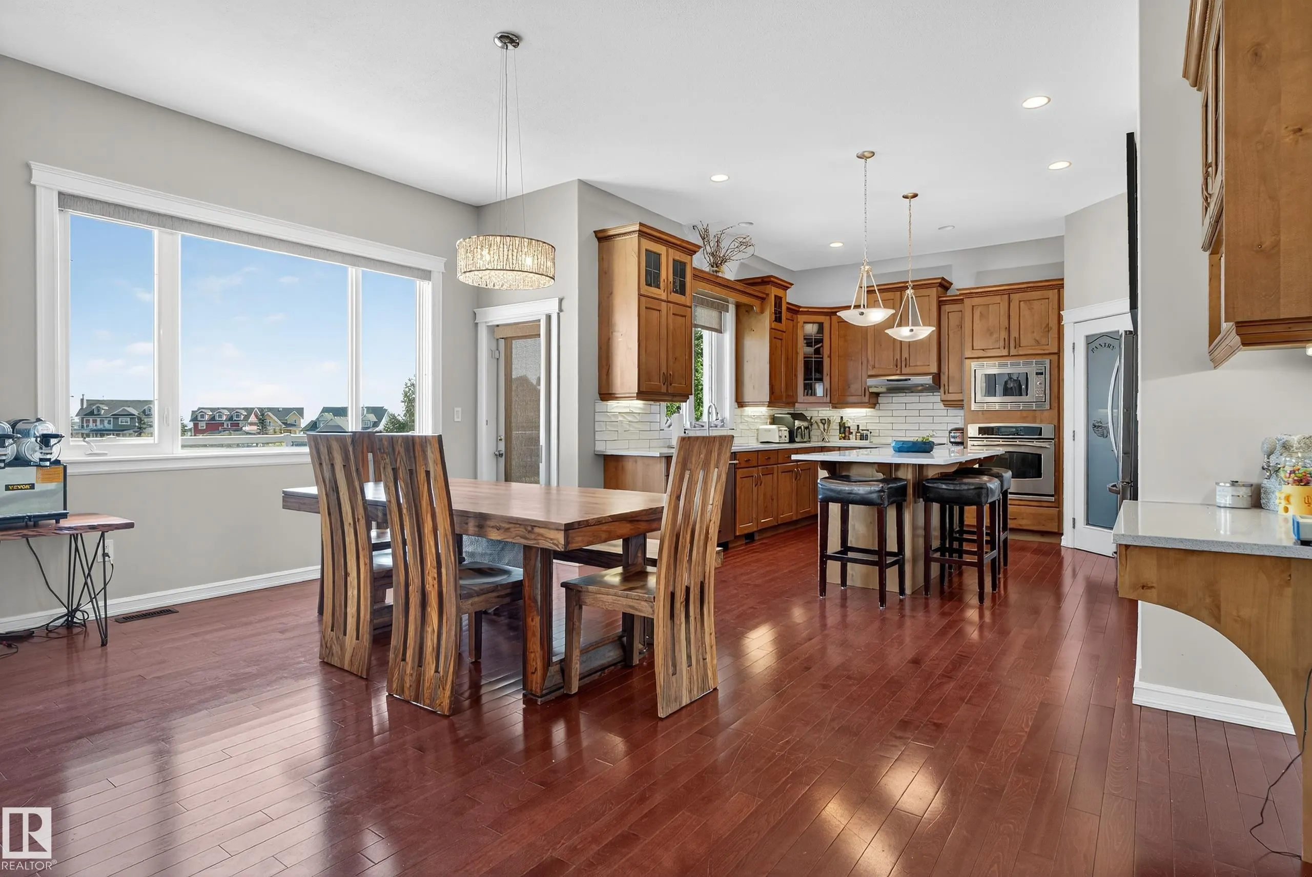 32 Sunset Harbour
