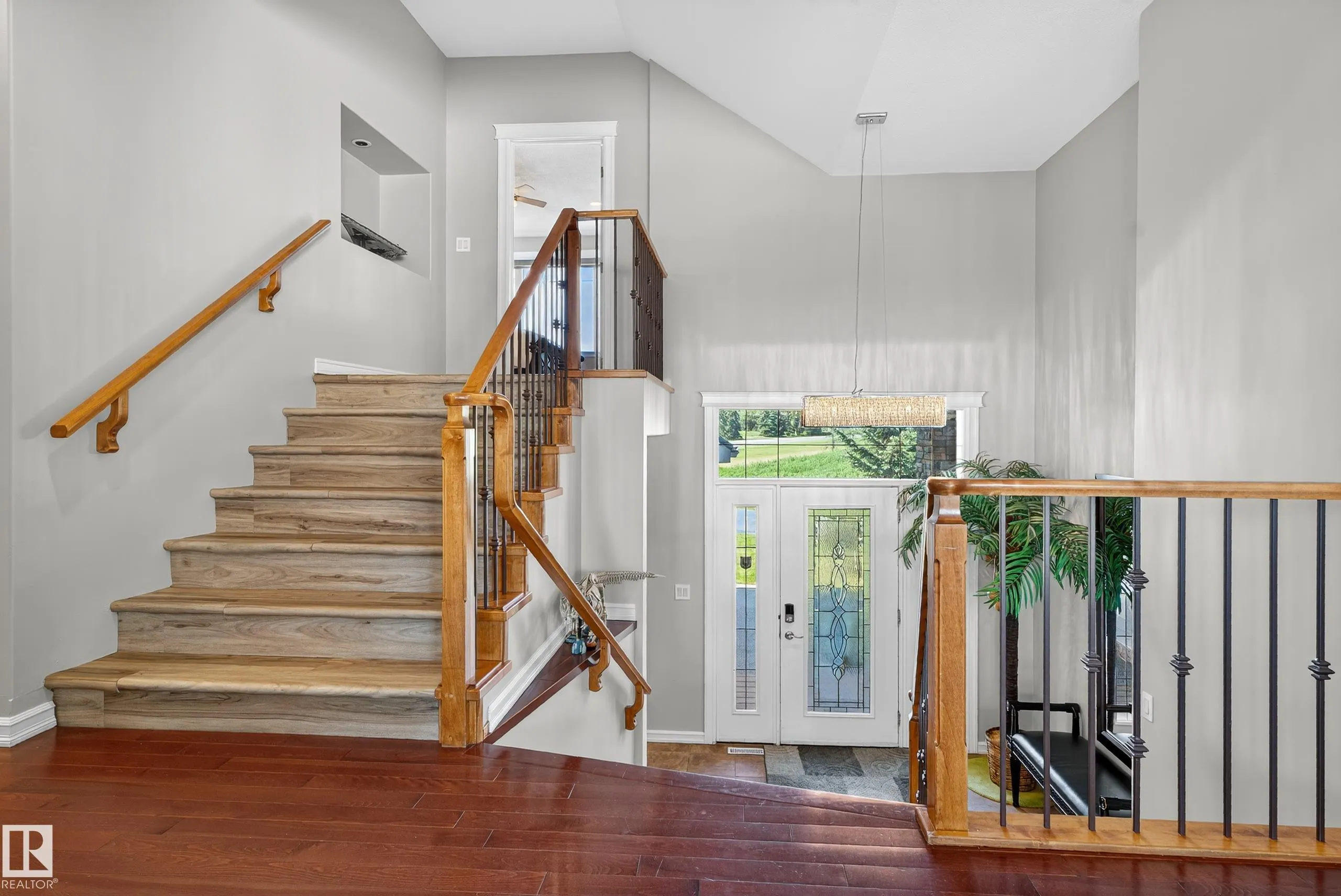 32 Sunset Harbour