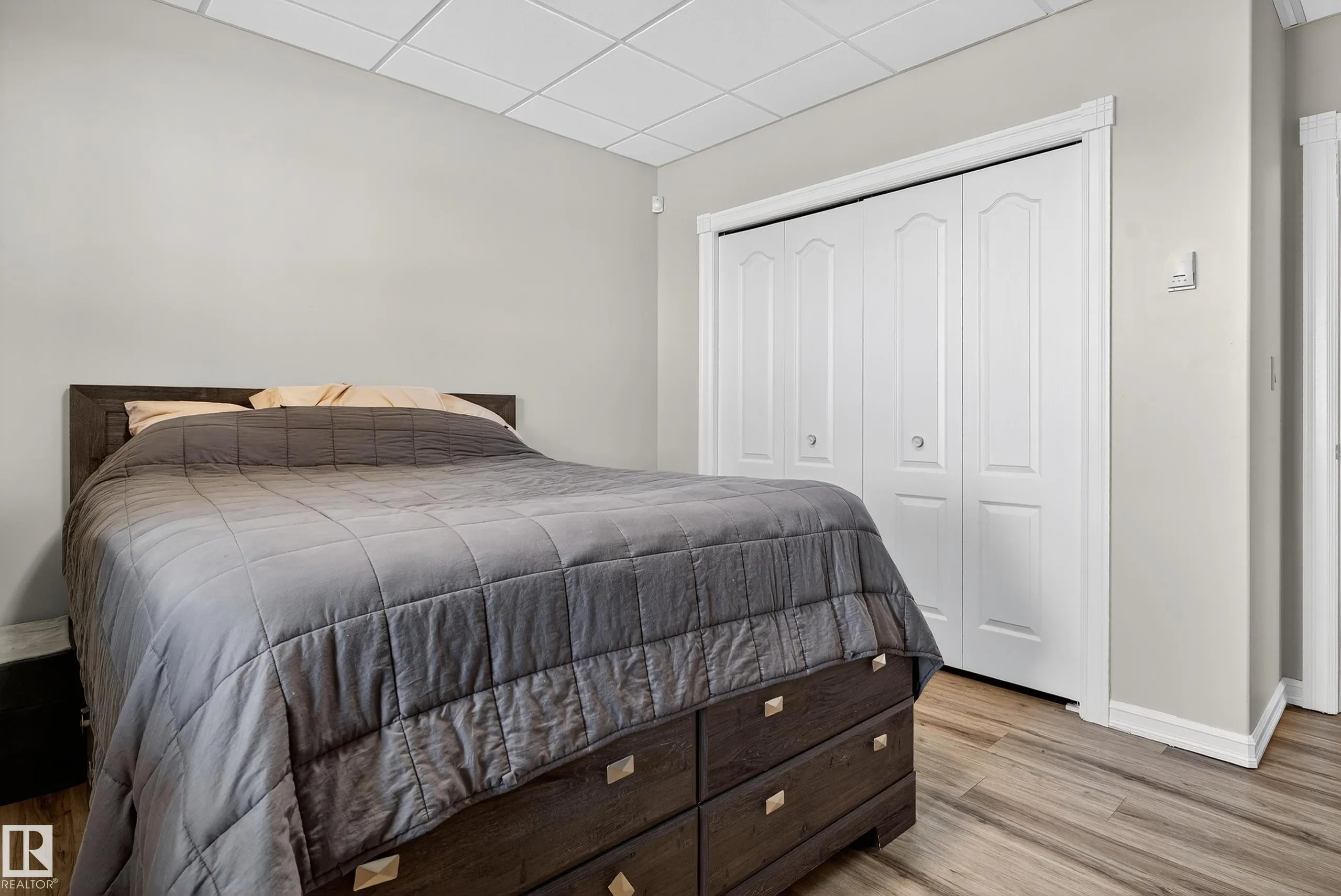 32 Sunset Harbour