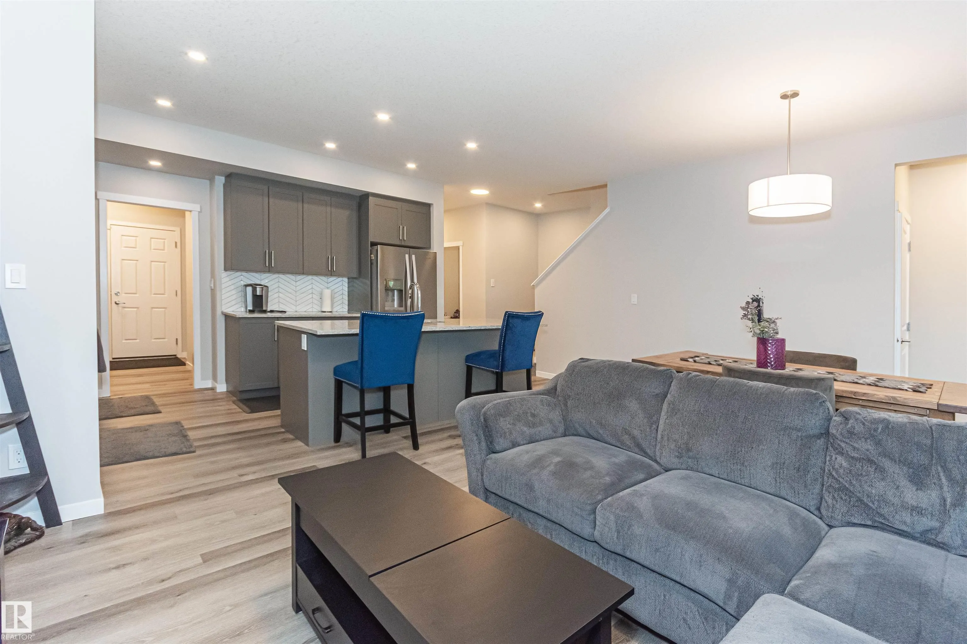 1395 SECORD LANDING Landing