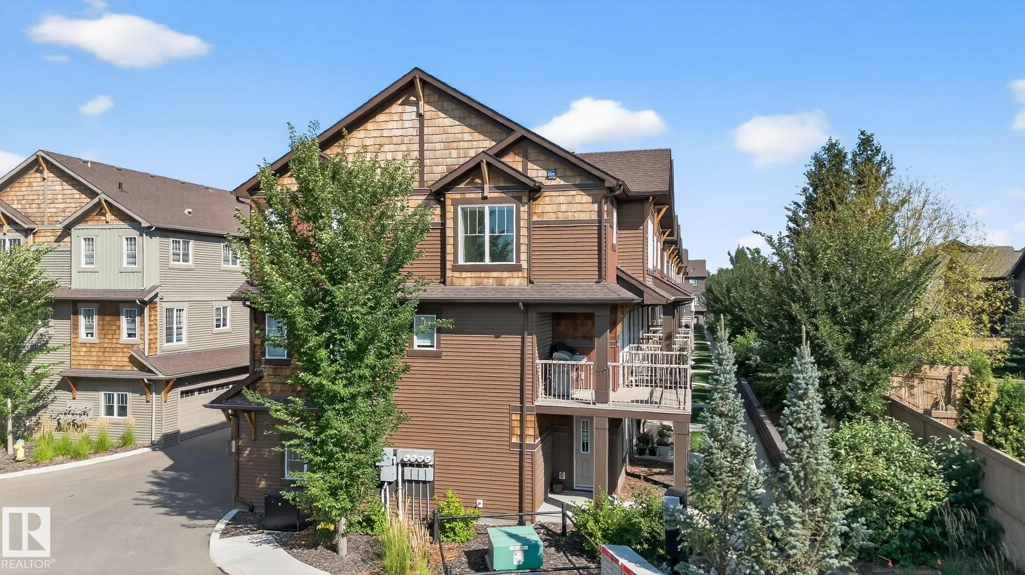 1005 GRAYDON HILL Boulevard
