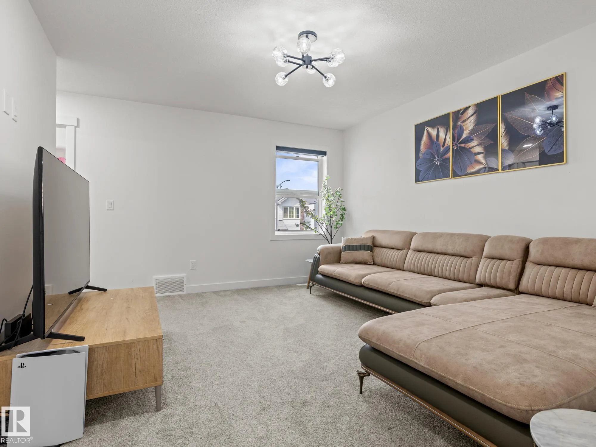 19107 22 Avenue