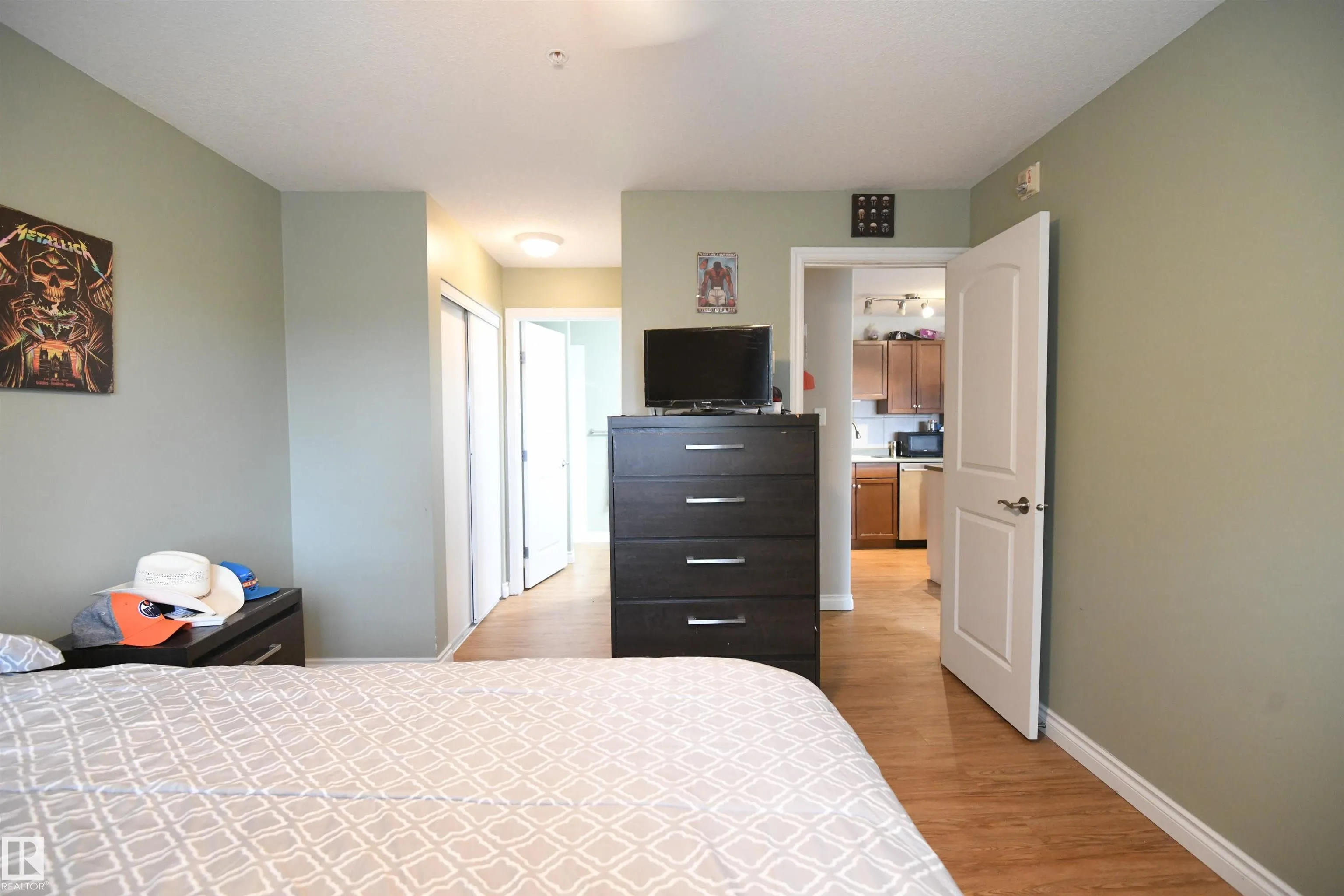 50 WOODSMERE