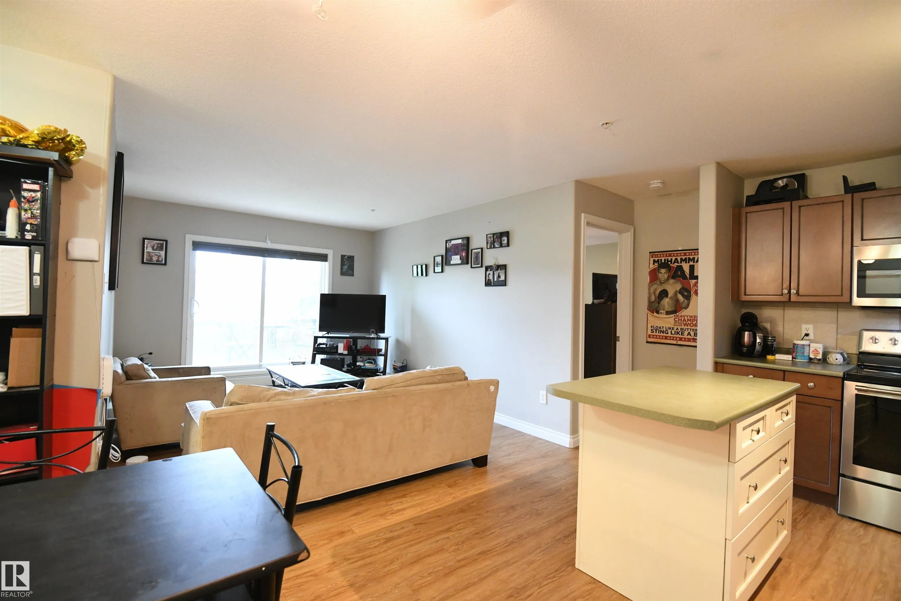 50 WOODSMERE