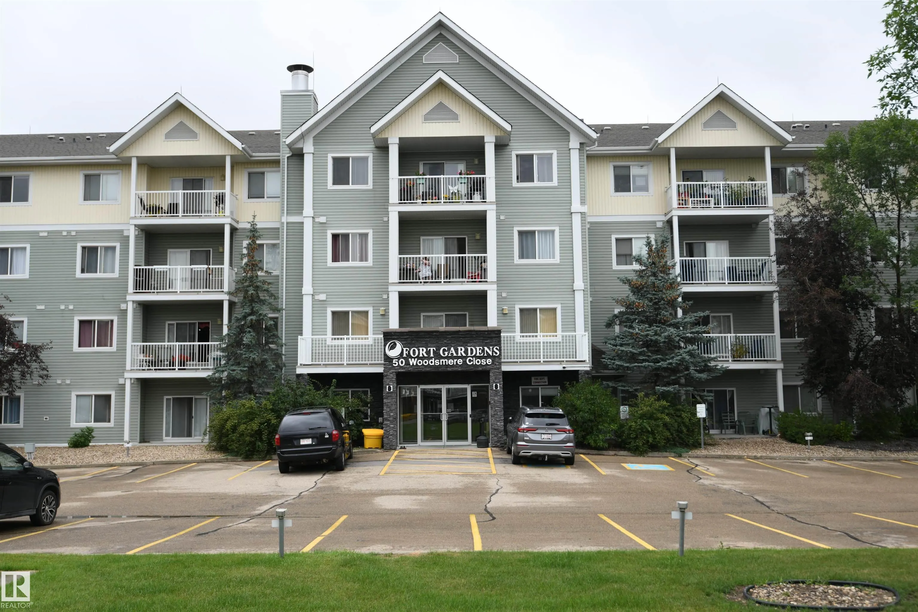50 WOODSMERE
