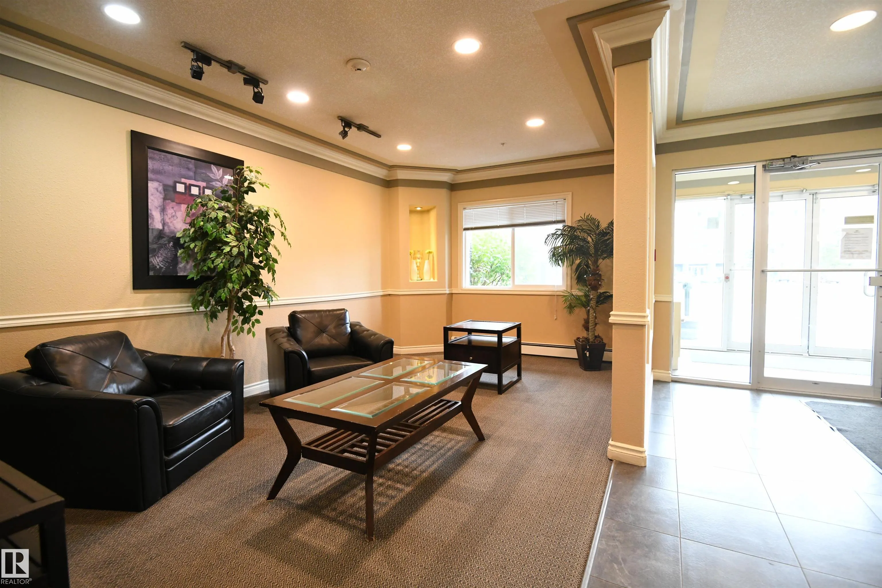50 WOODSMERE