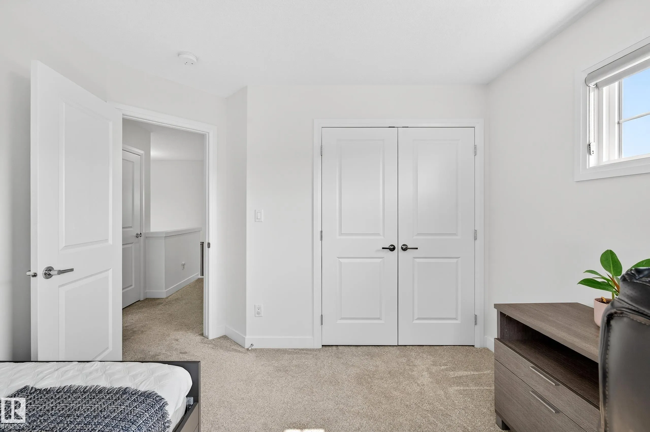7417 CHIVERS Crescent