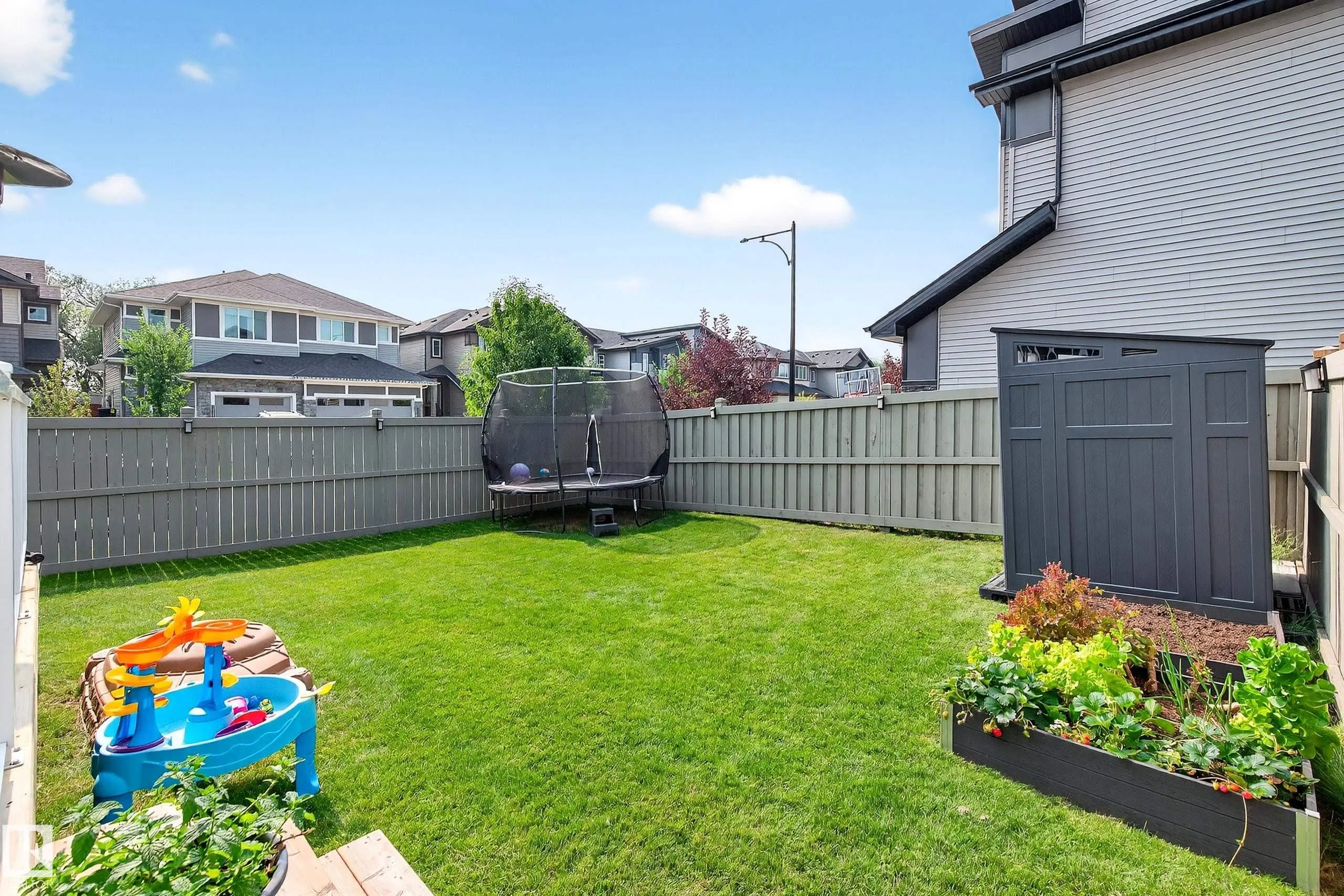 7417 CHIVERS Crescent