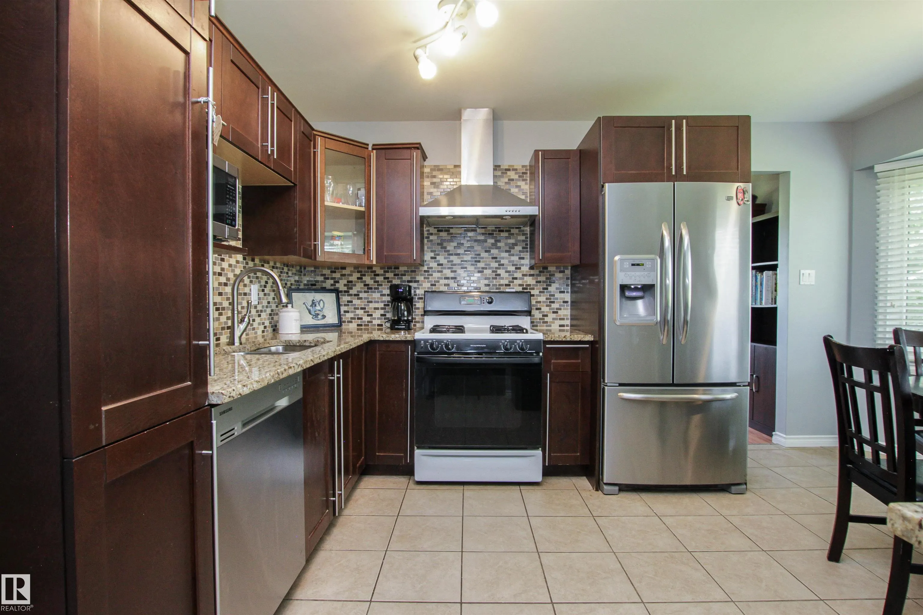 53111 RGE ROAD 220