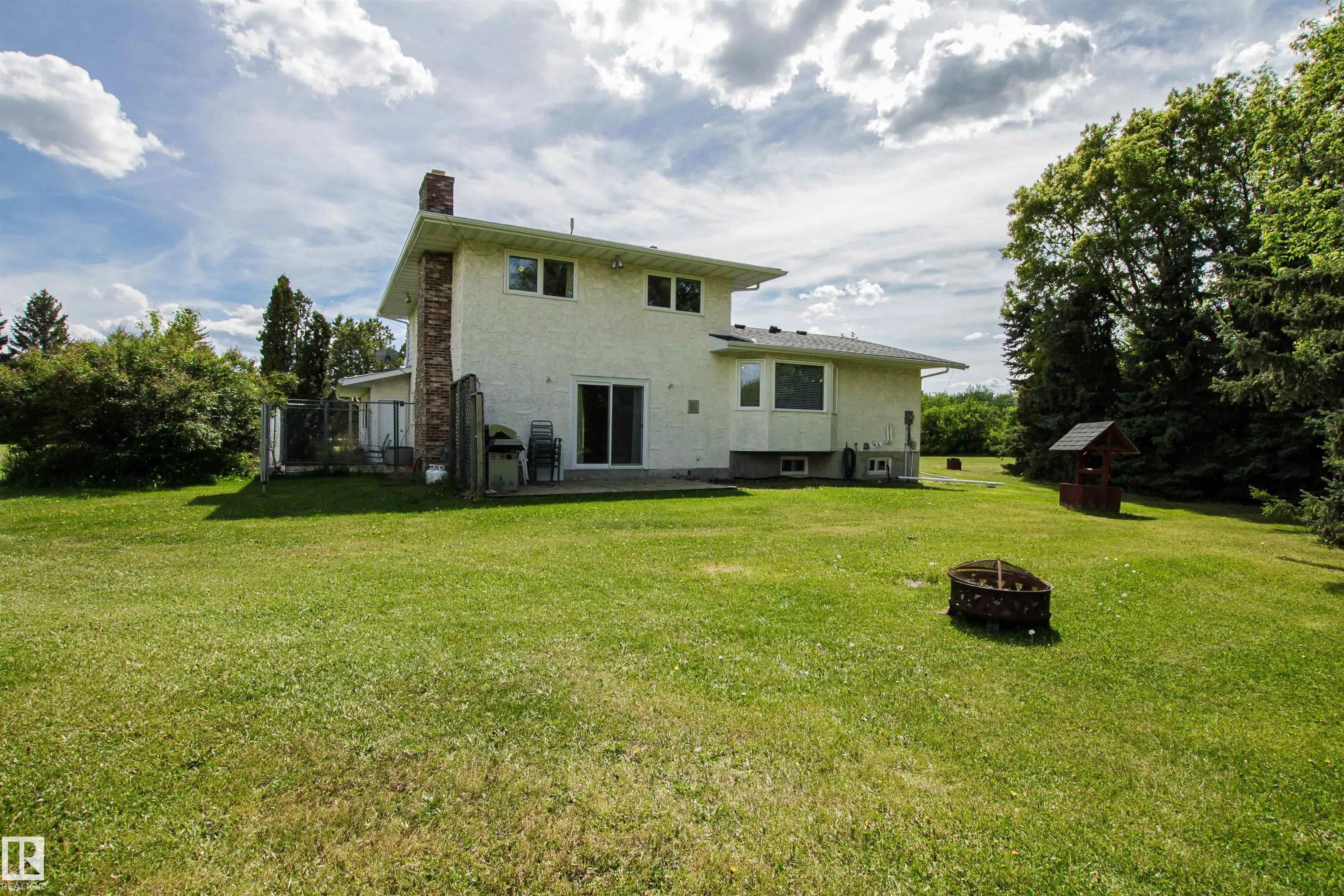 53111 RGE ROAD 220
