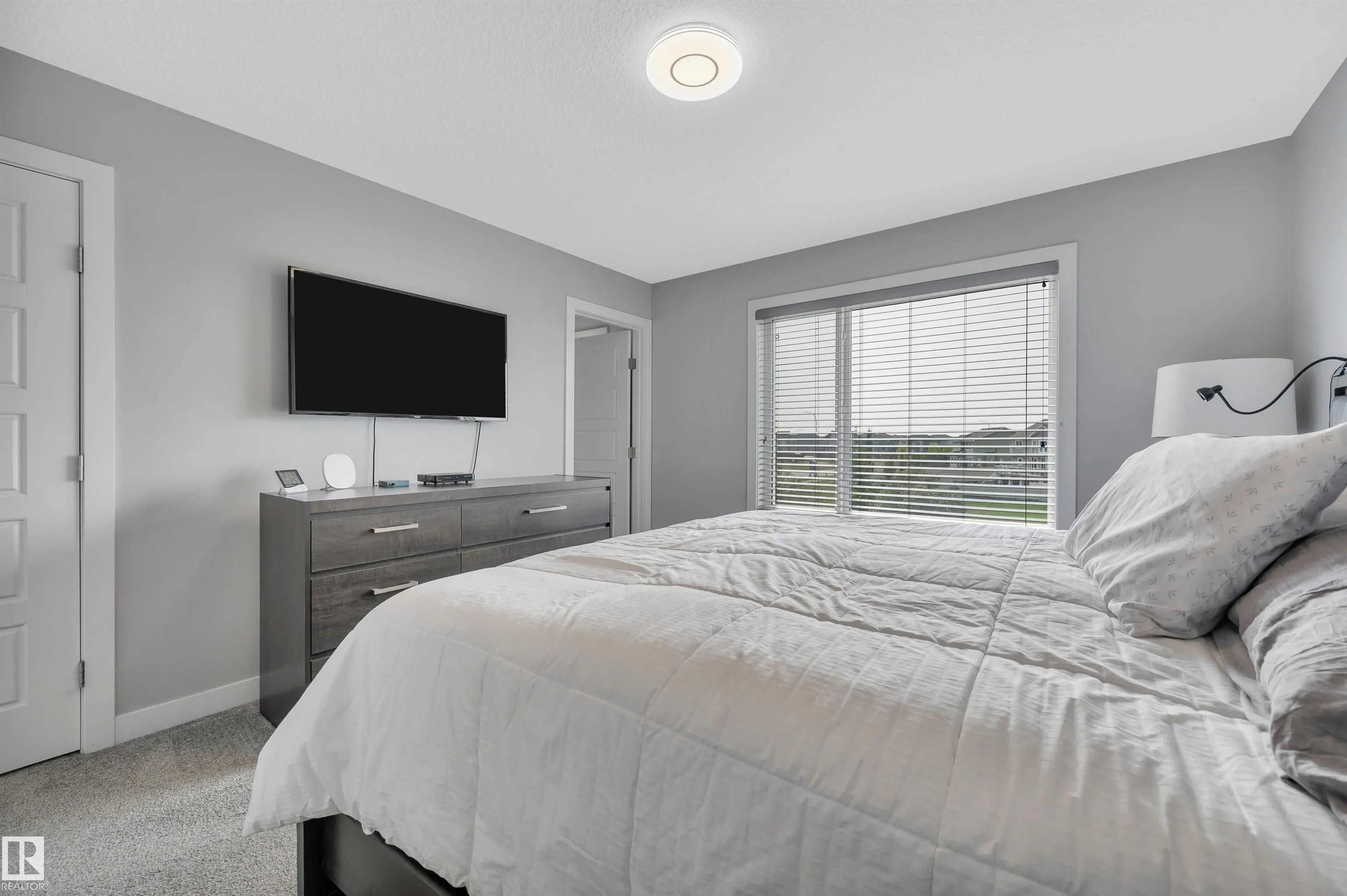 1010 RABBIT HILL Road