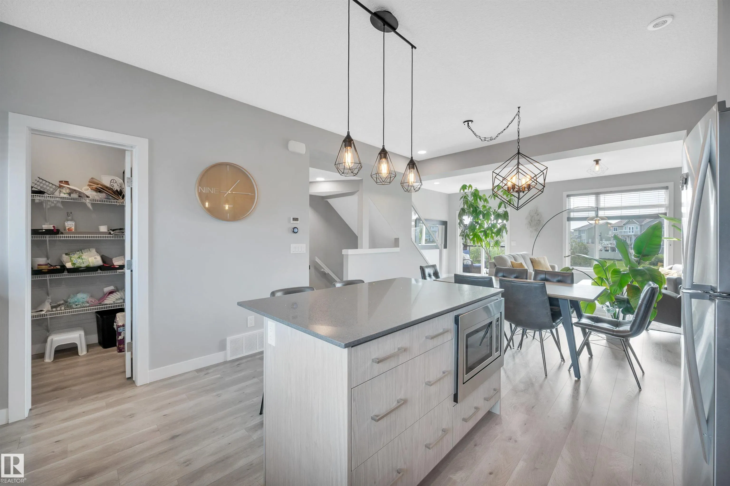 1010 RABBIT HILL Road