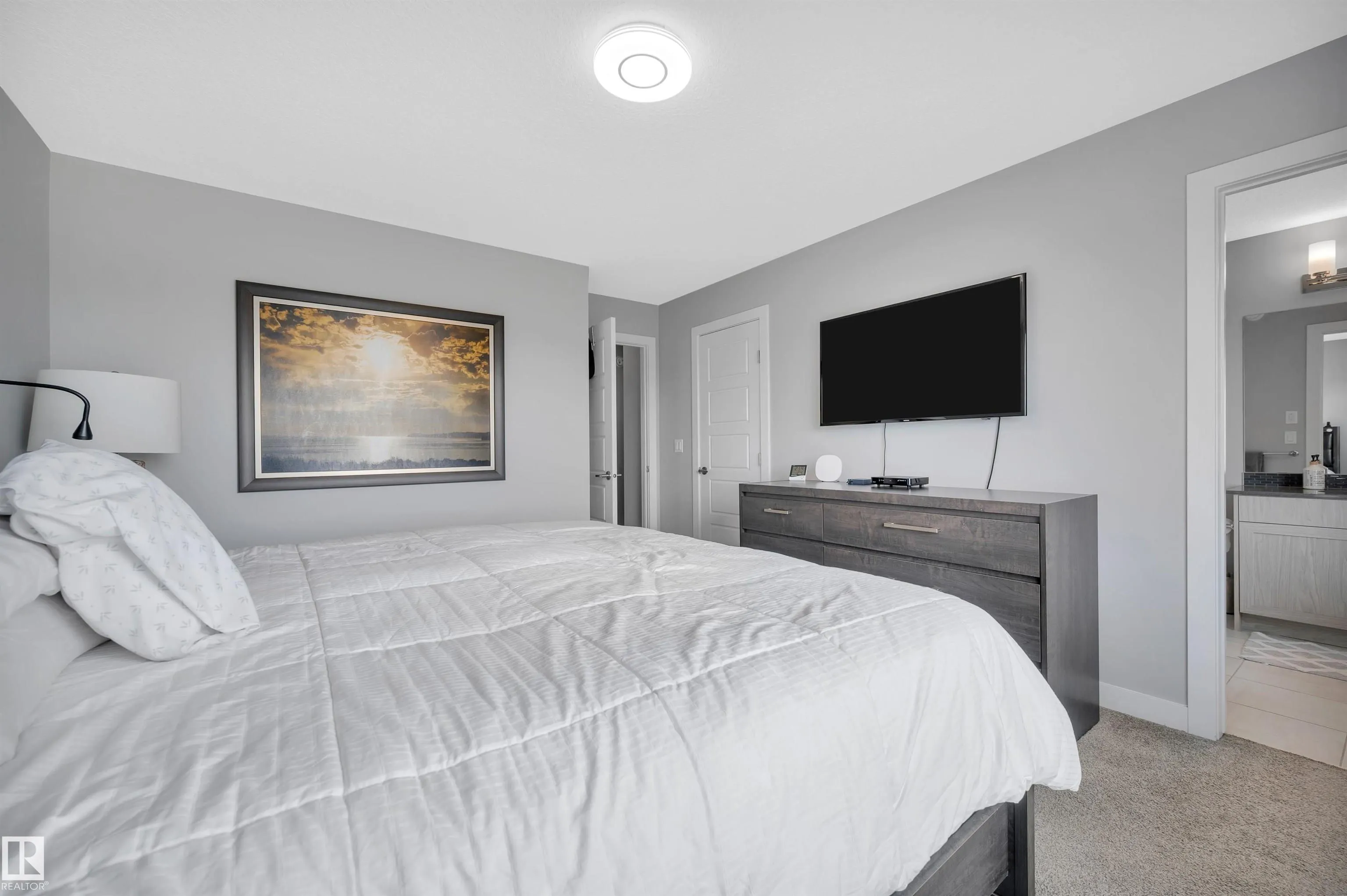 1010 RABBIT HILL Road