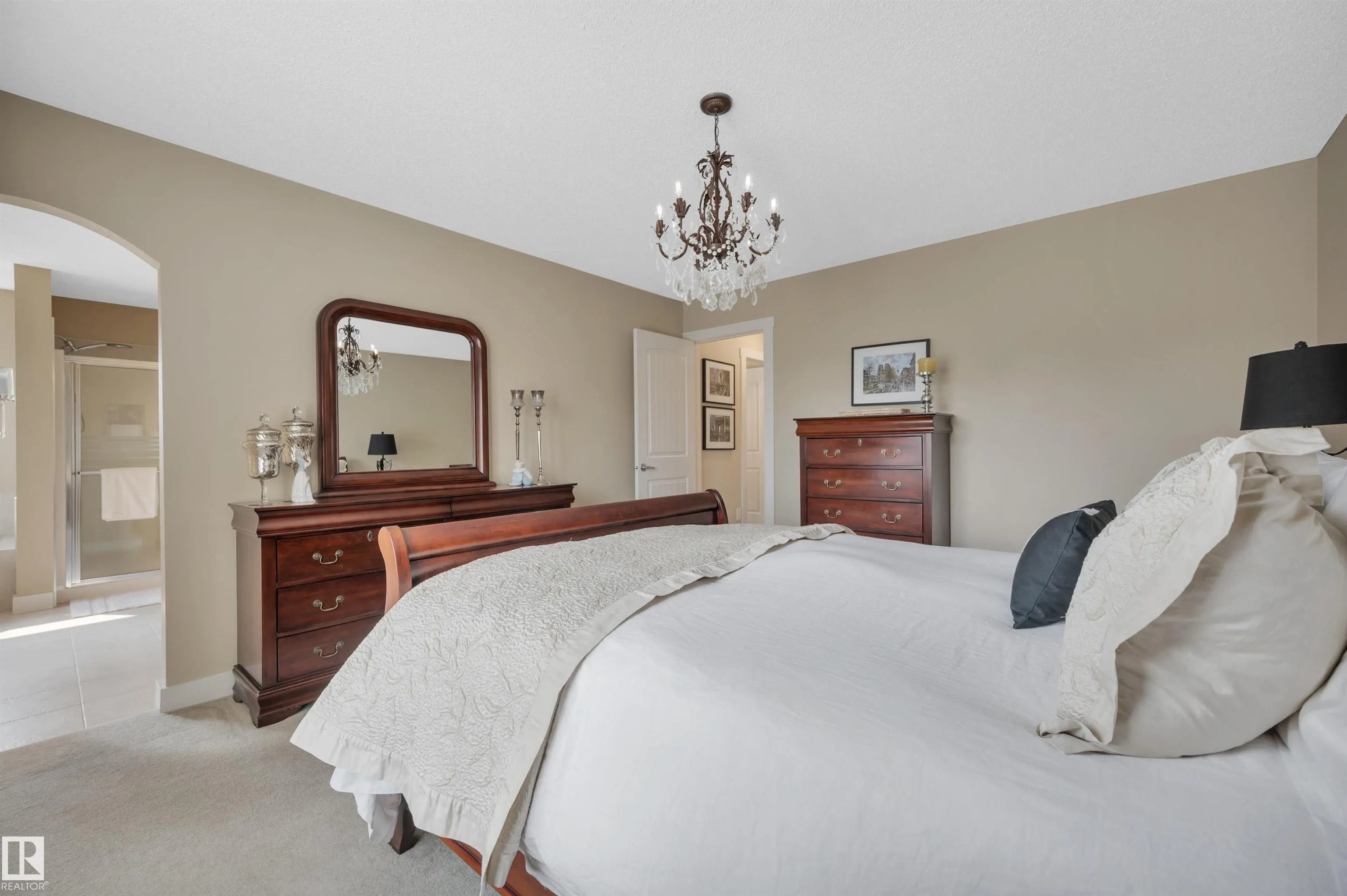 956 Chahley Crescent